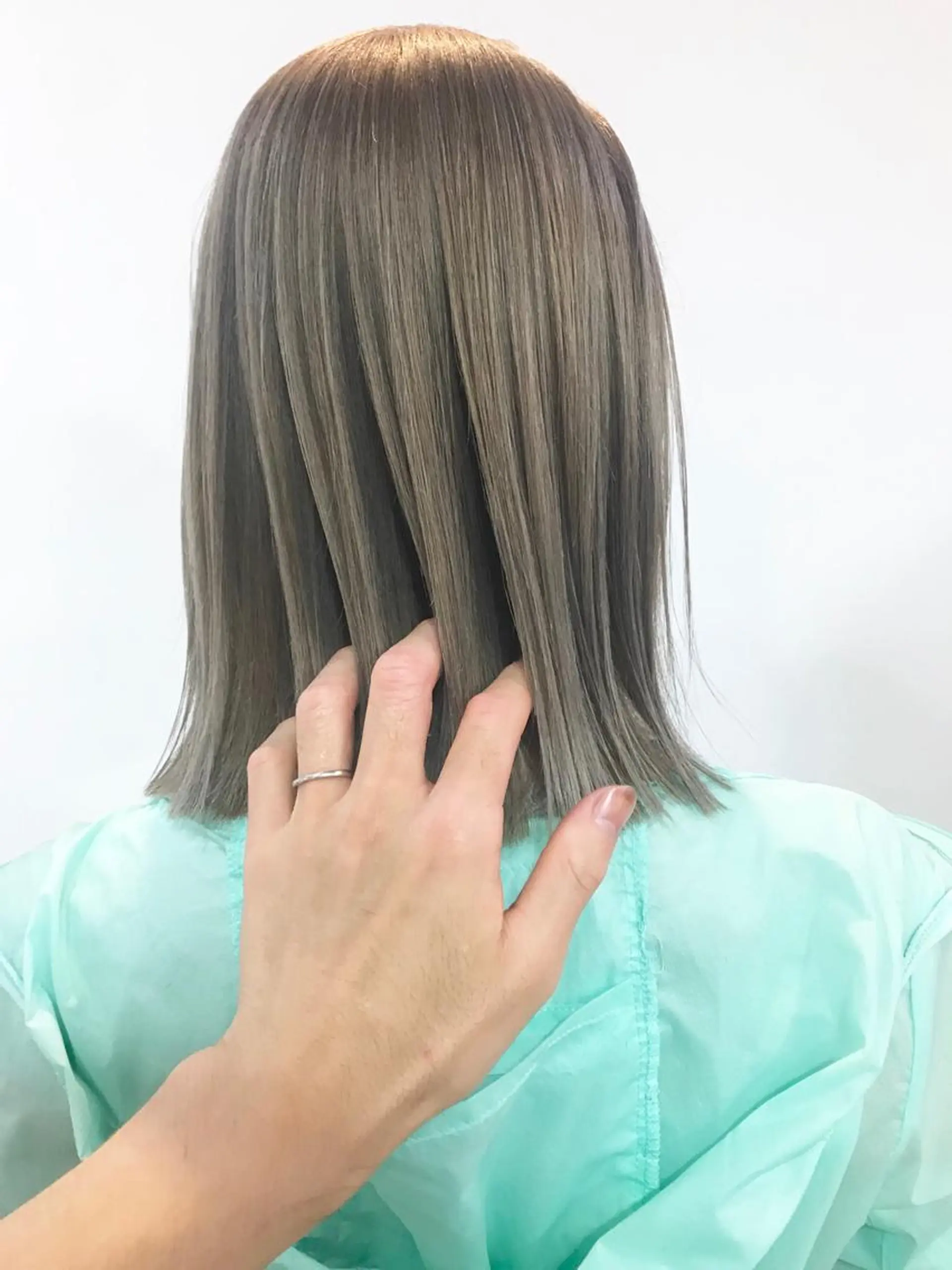 ショート カラー suvvy hairsalonのヘアスタイル