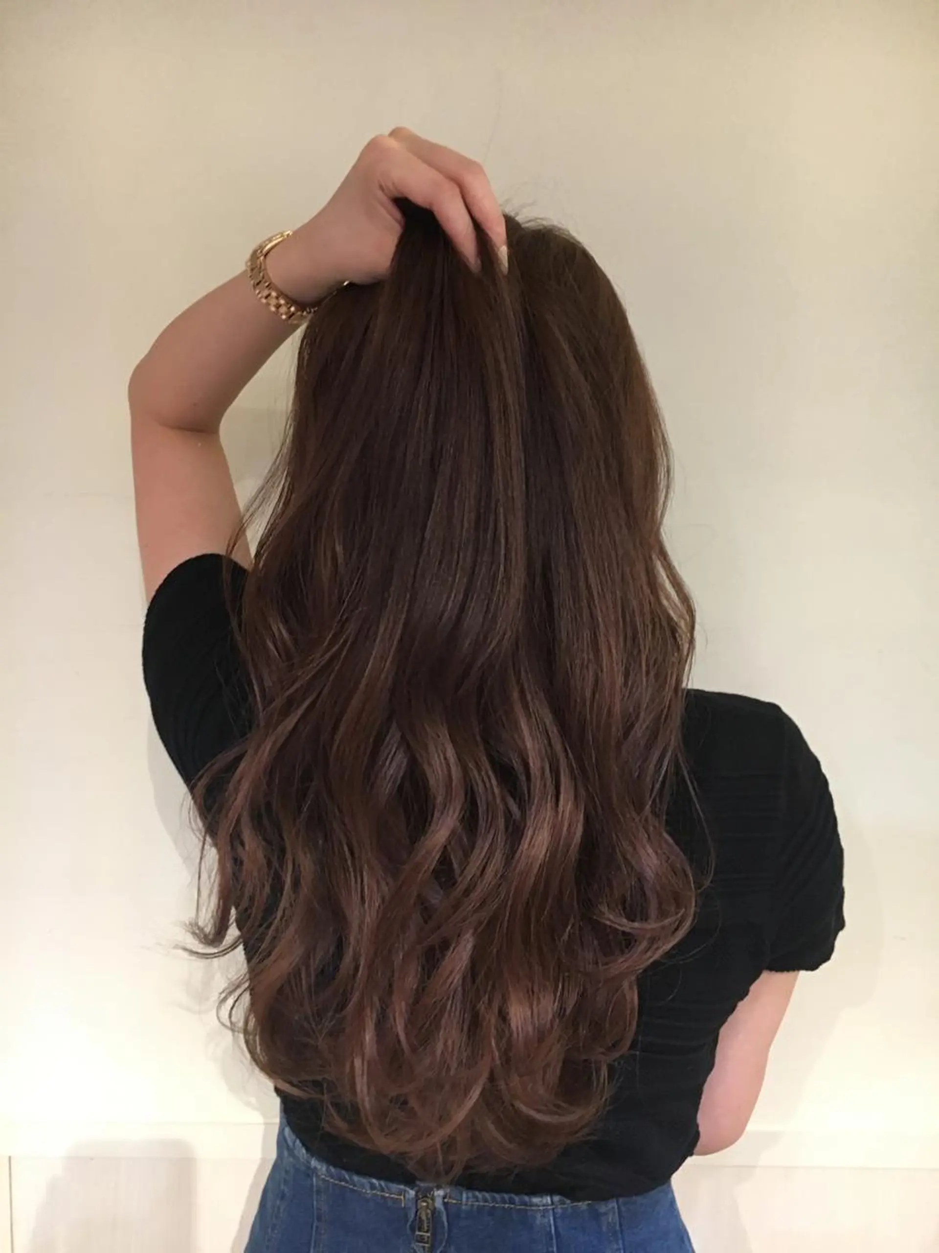 ロング カラー 野崎 ひかりのヘアスタイル