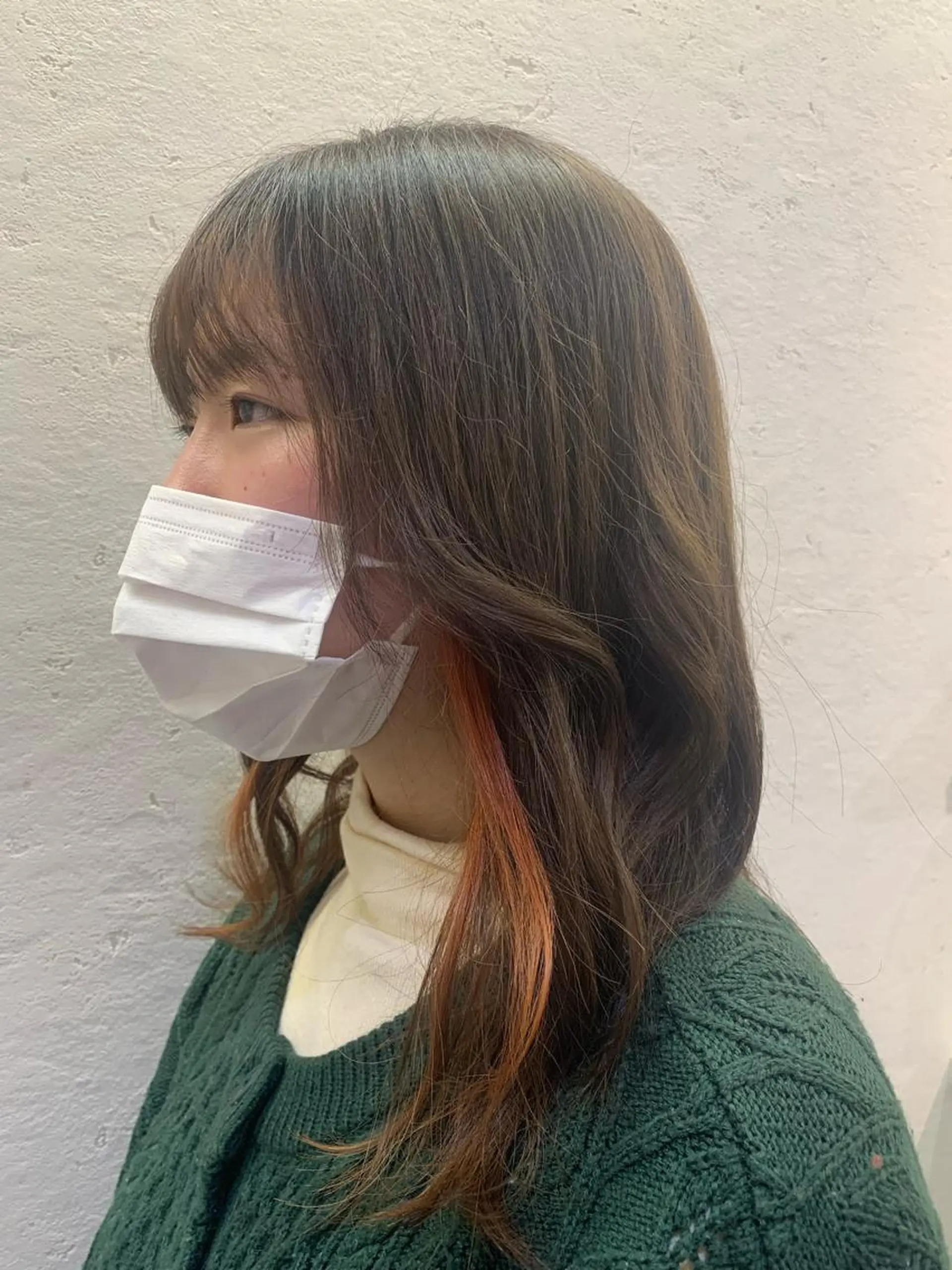 カラー インナーカラー オレンジ 長谷 朋美のヘアスタイル