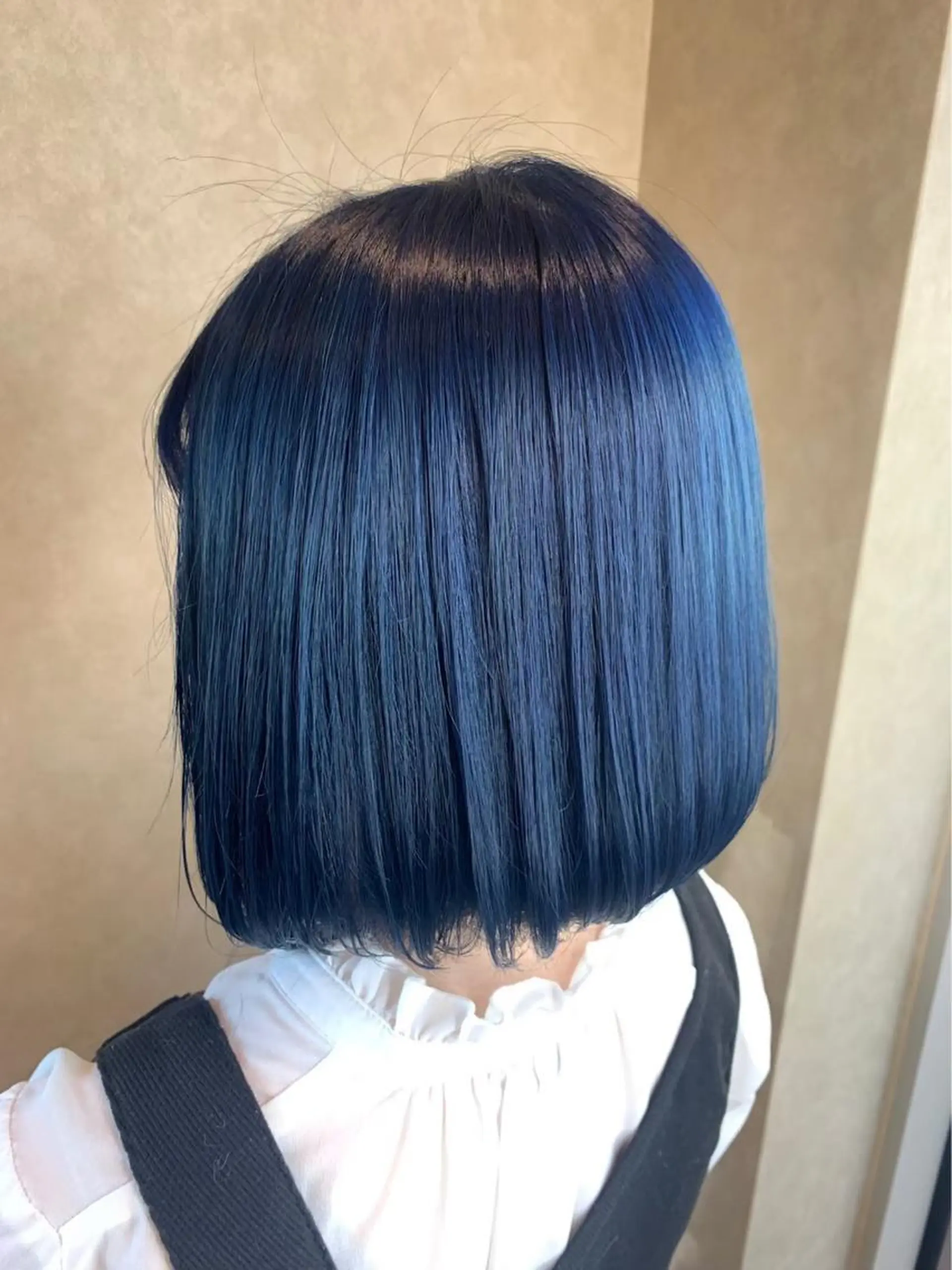 ミディアム 根本 美咲のヘアスタイル