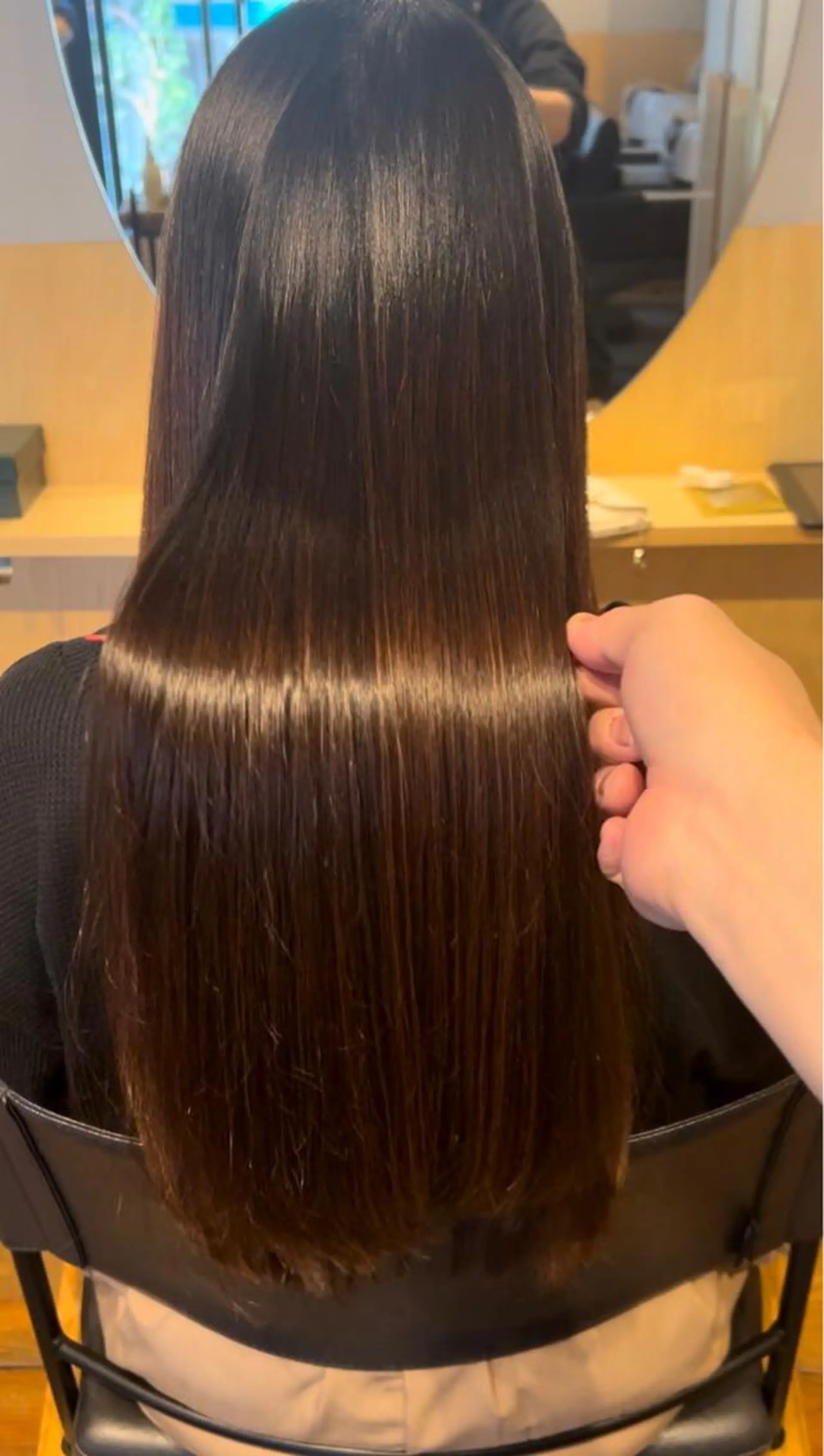 セミロング カラー パーマ セミロングパーマ ブリーチ ケアブリーチ ダブルカラー ハイライトカラー 【美髪とカット】 AKIFUMIのヘアスタイル