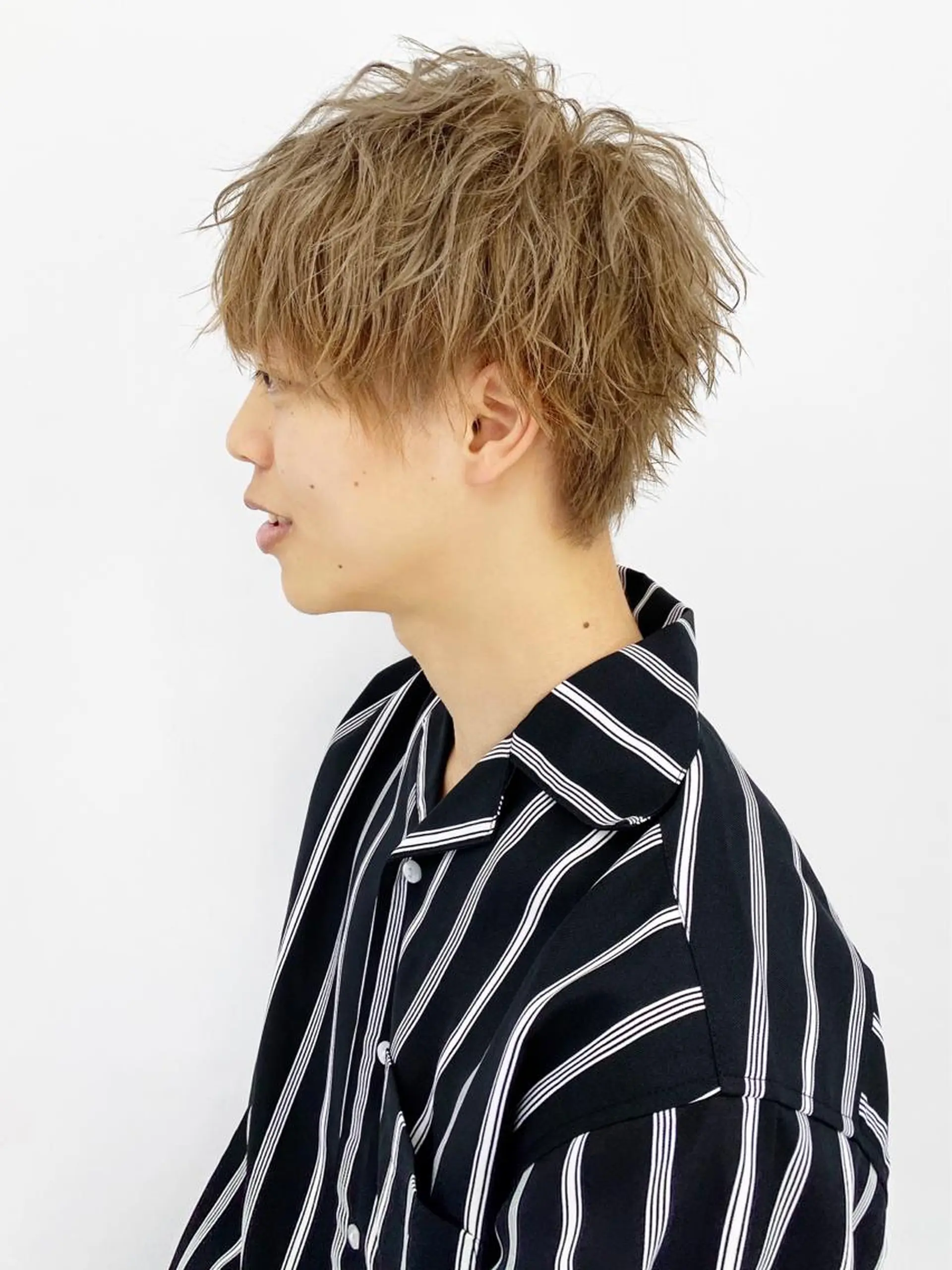 ショート カラー メンズ 大橋 拓巳のヘアスタイル