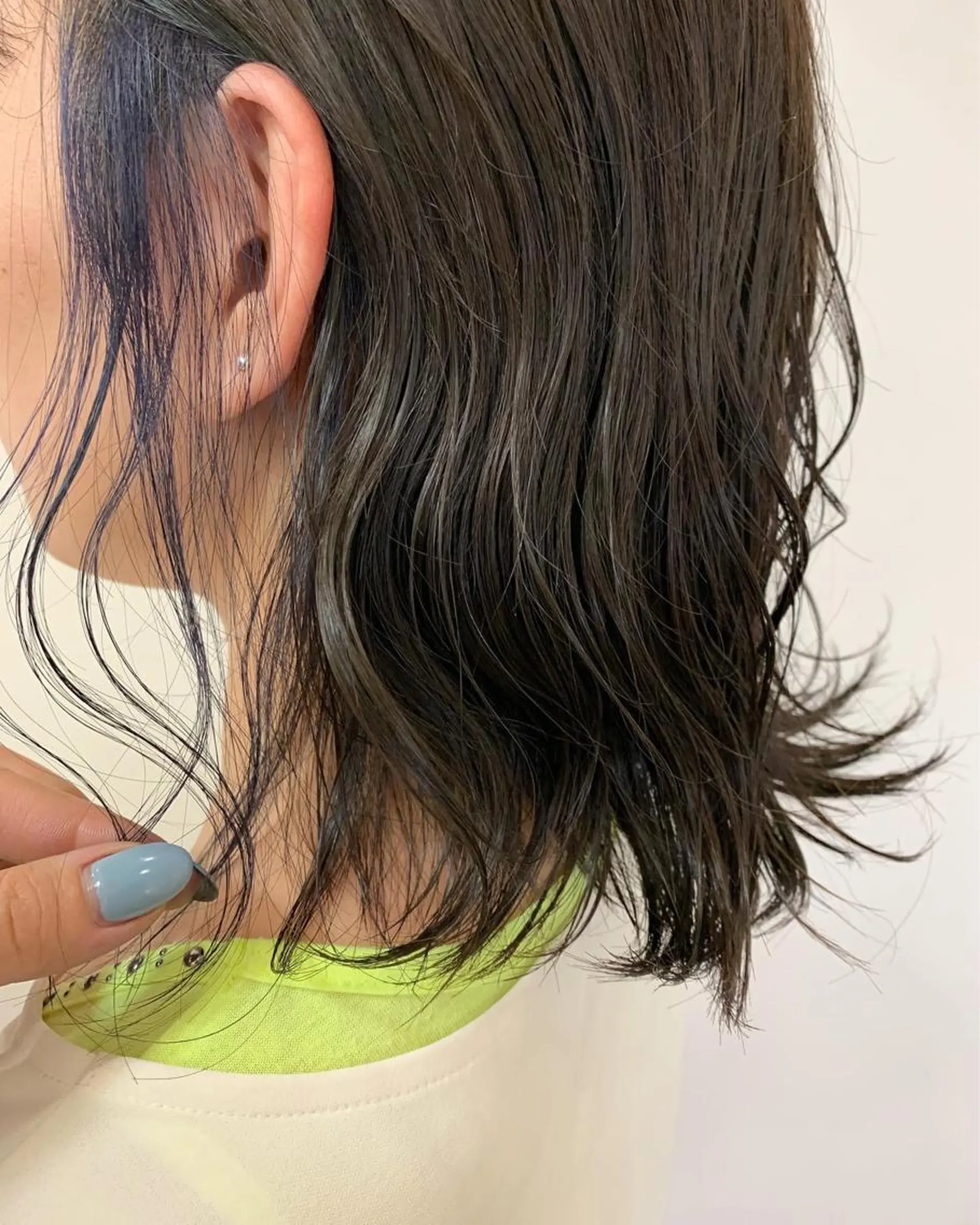 ミディアム カラー イヤリングカラー インナーカラー カット ヘアカラー トリートメント 半個室サロン/透明感 /艶髪♡岸上 温♡のヘアスタイル