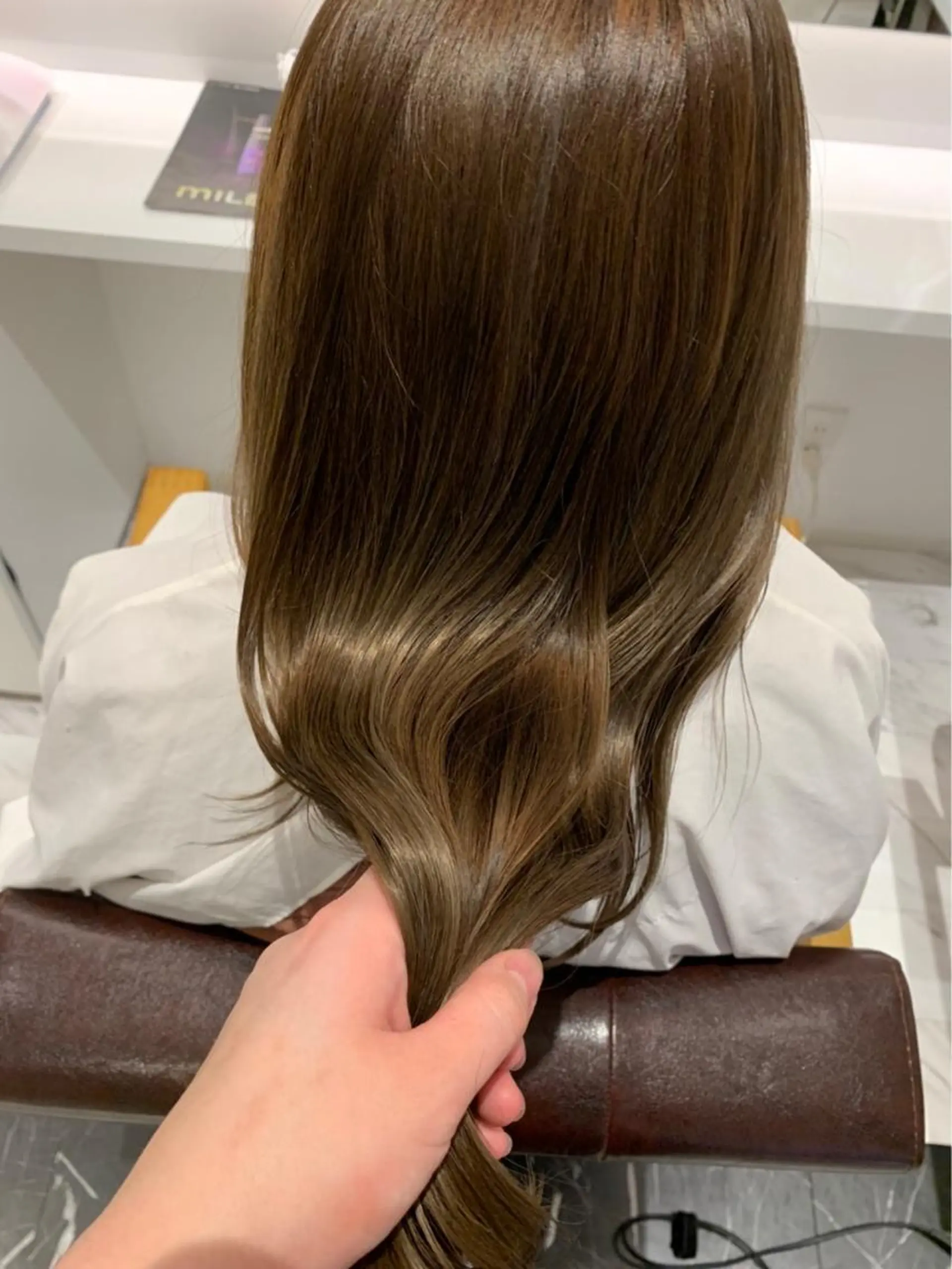 ロング カラー イルミナカラー 浦﨑 笑美里のヘアスタイル