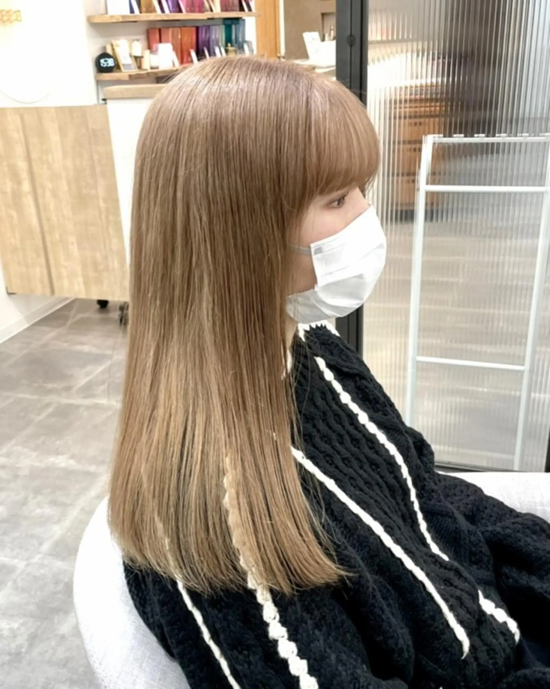 ロング カラー ベージュカラー ブリーチ ヘアカラー トリートメント Saki サキのヘアスタイル