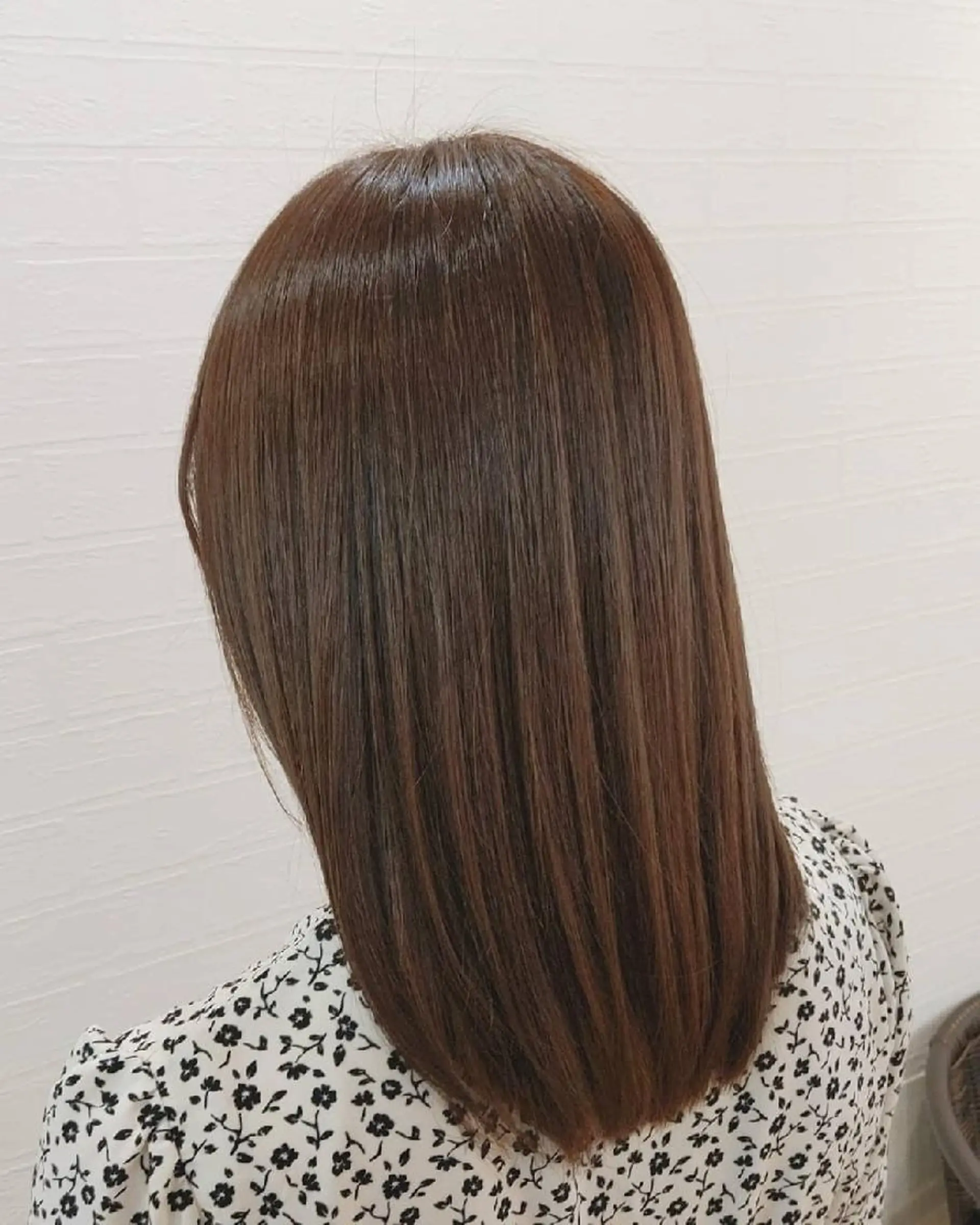 セミロング カット 縮毛矯正 アグヘアーヴィズ 永山店所属・菅原 涼のヘアスタイル