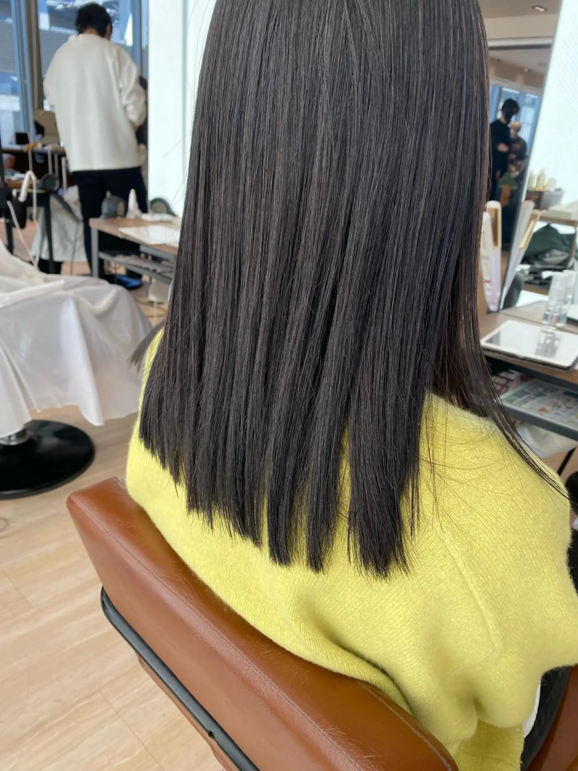 セミロング カラー カット ヘアカラー トリートメント 佐藤 悠衣/透明感 カラー/似合わせ前髪のヘアスタイル