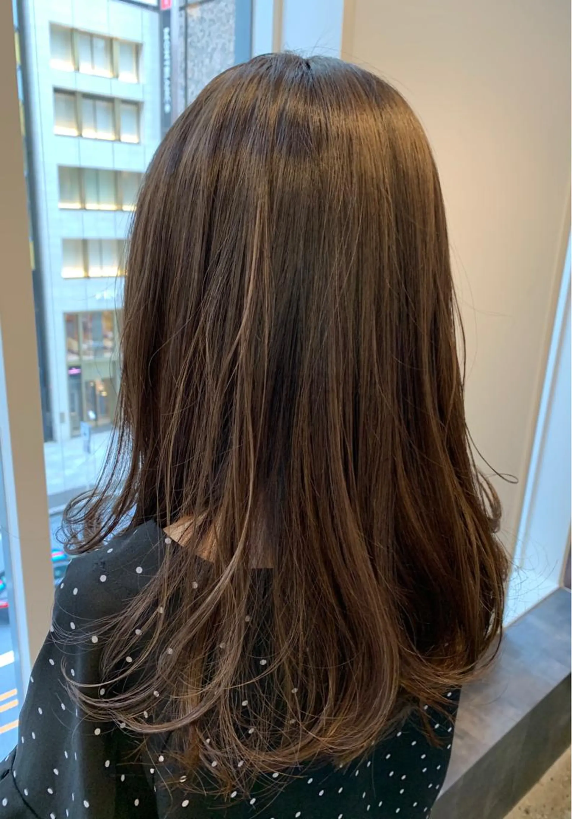 セミロング カラー 髪質改善 カット ヘアカラー トリートメント WISTERIA P LUS1 ikumiのヘアスタイル