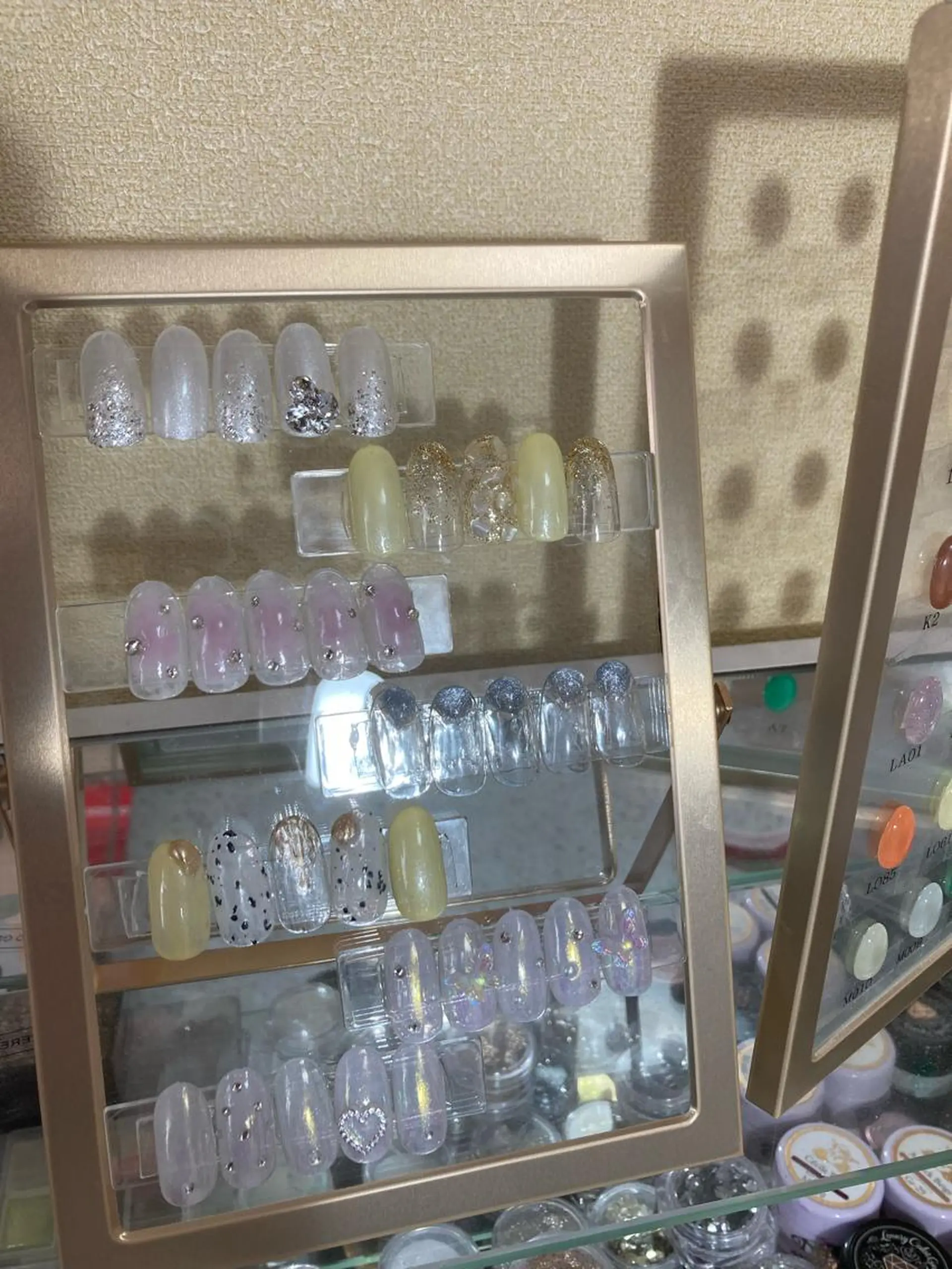 ネイル Emo nailのネイルデザイン