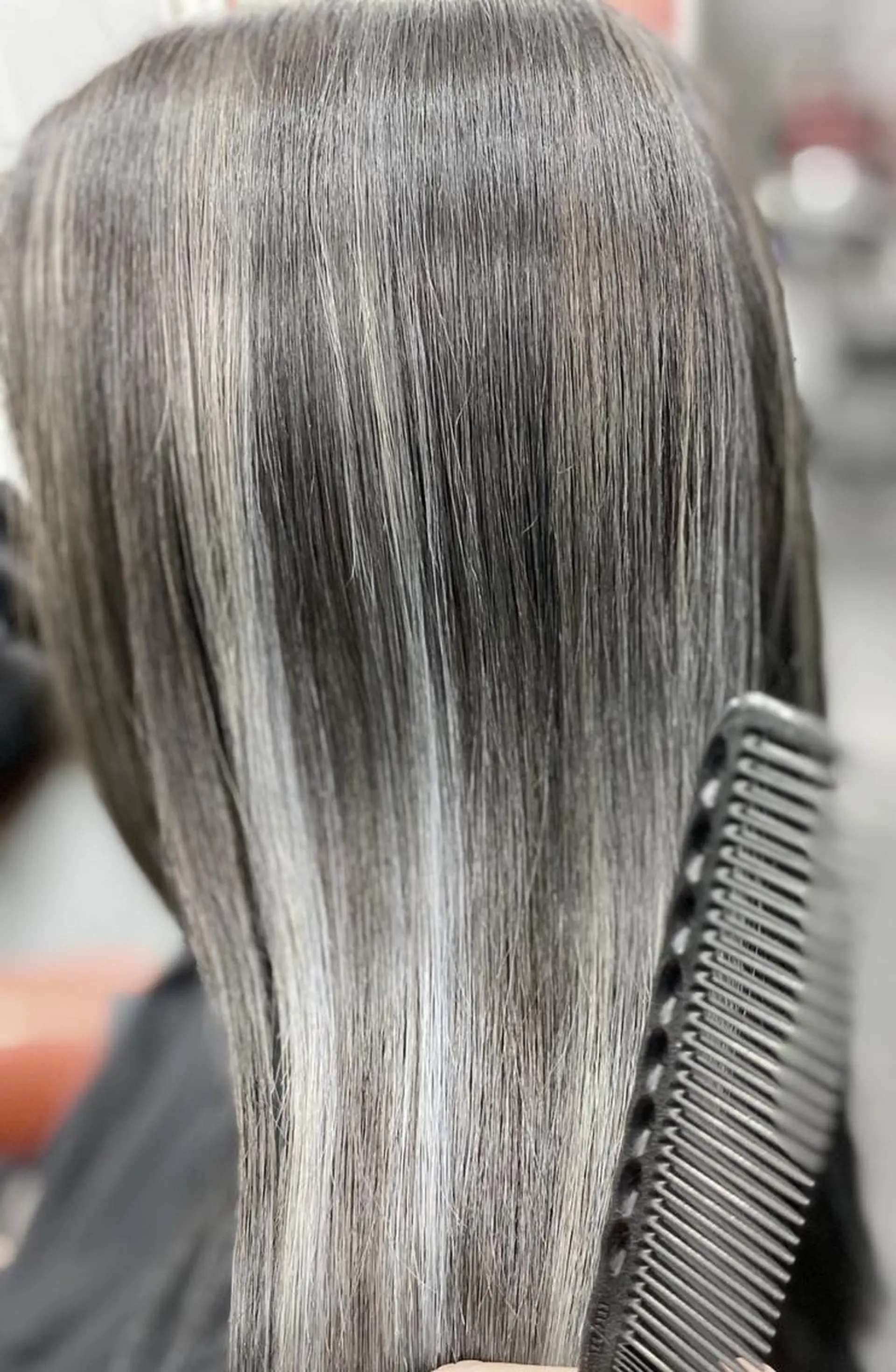 ロング ネイル カラー パーマ ヘアアレンジ マツエク・マツパ メンズ キッズ ブリーチ特化型✂️ ハイトーンカラー👨のヘアスタイル