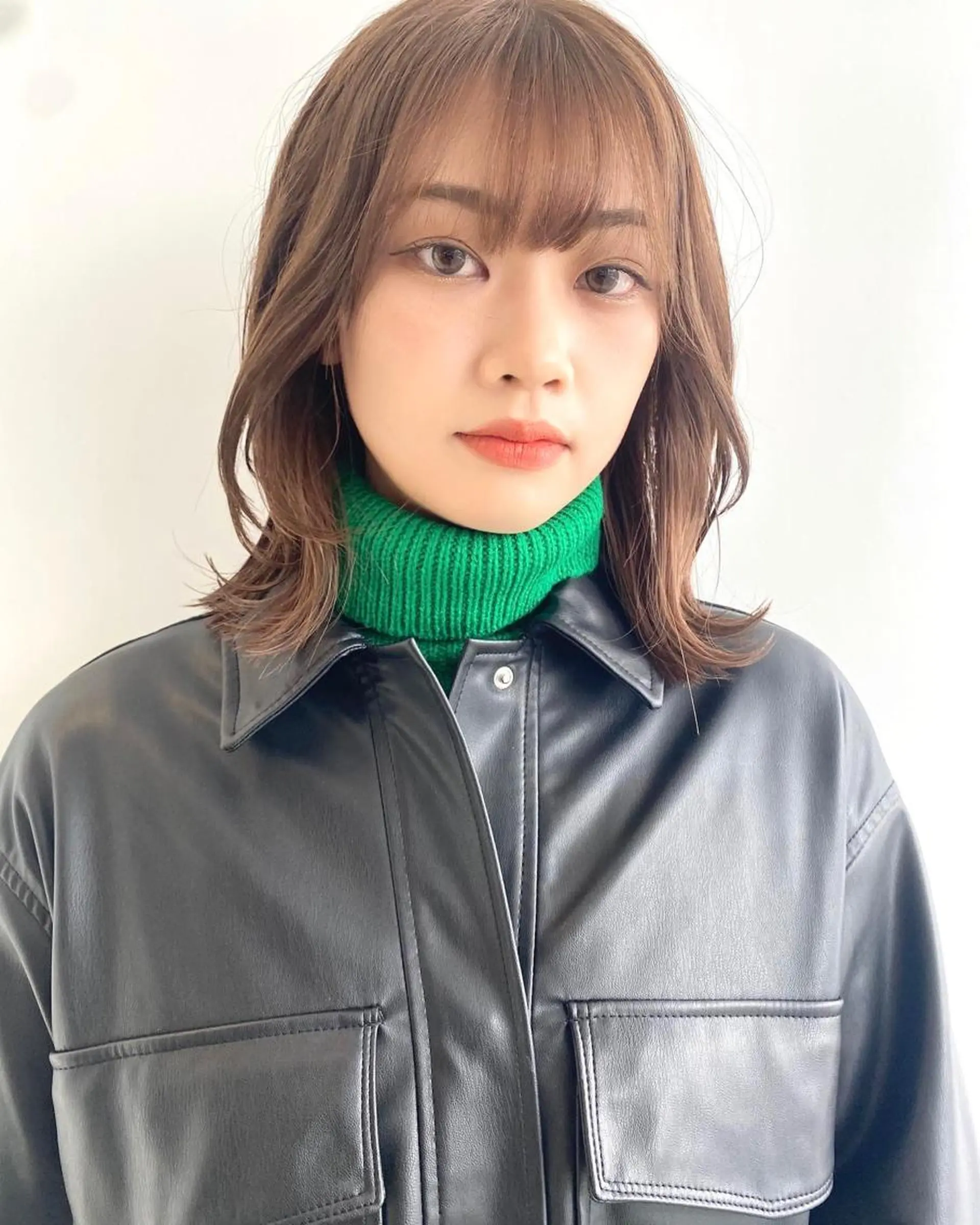 ミディアム カラー ミストバング 透明感カラー デザインカラー イヤリングカラー フェイスフレーミング nambu-GARDEN所属・上田 昂雅のヘアスタイル