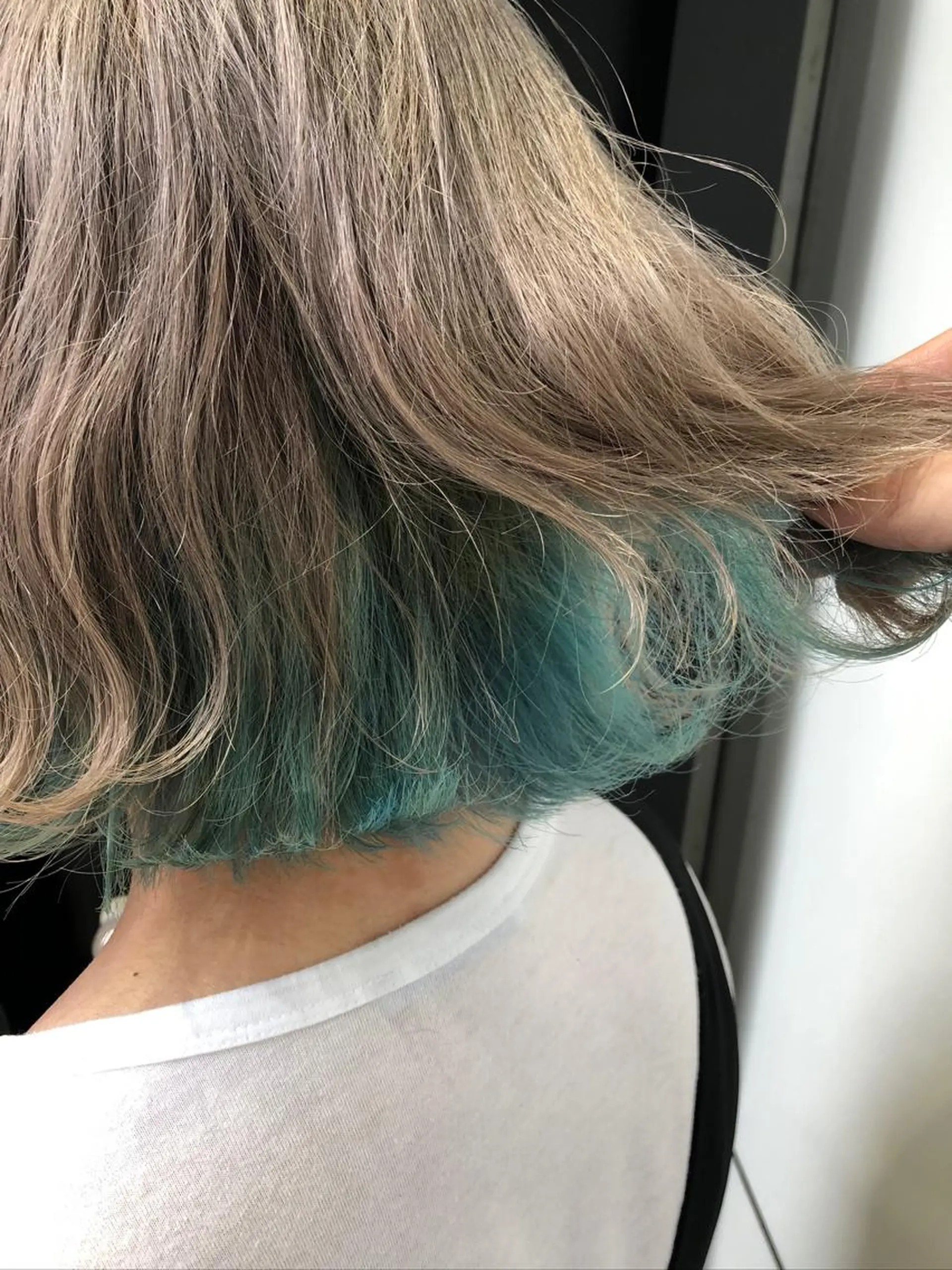ショート カラー newi saLyu 今井海斗のヘアスタイル