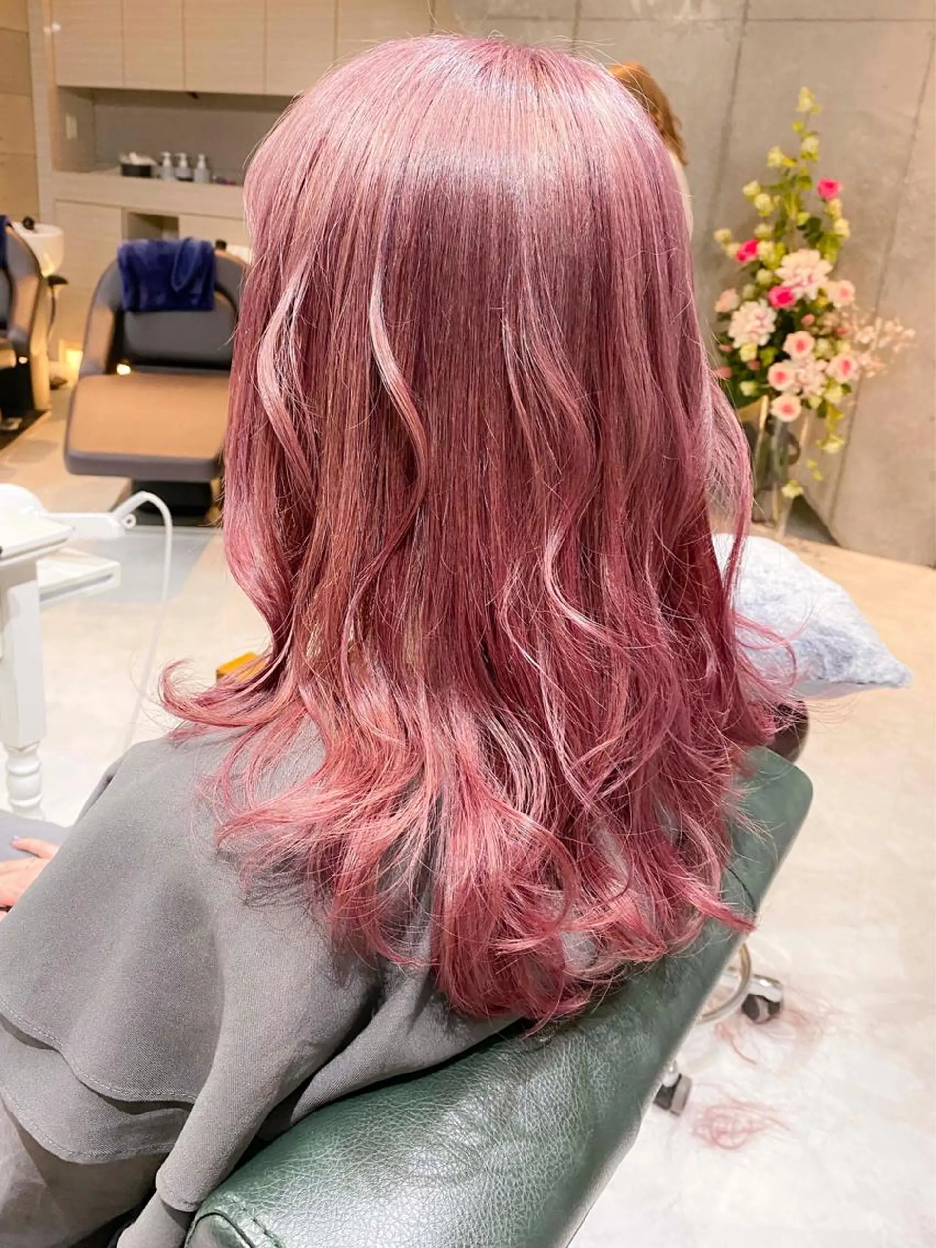 セミロング カラー ヘアアレンジ 透明感カラー ピンクカラー バイオレットカラー モテ髪透明感❤️ デイズヘアカラーのヘアスタイル