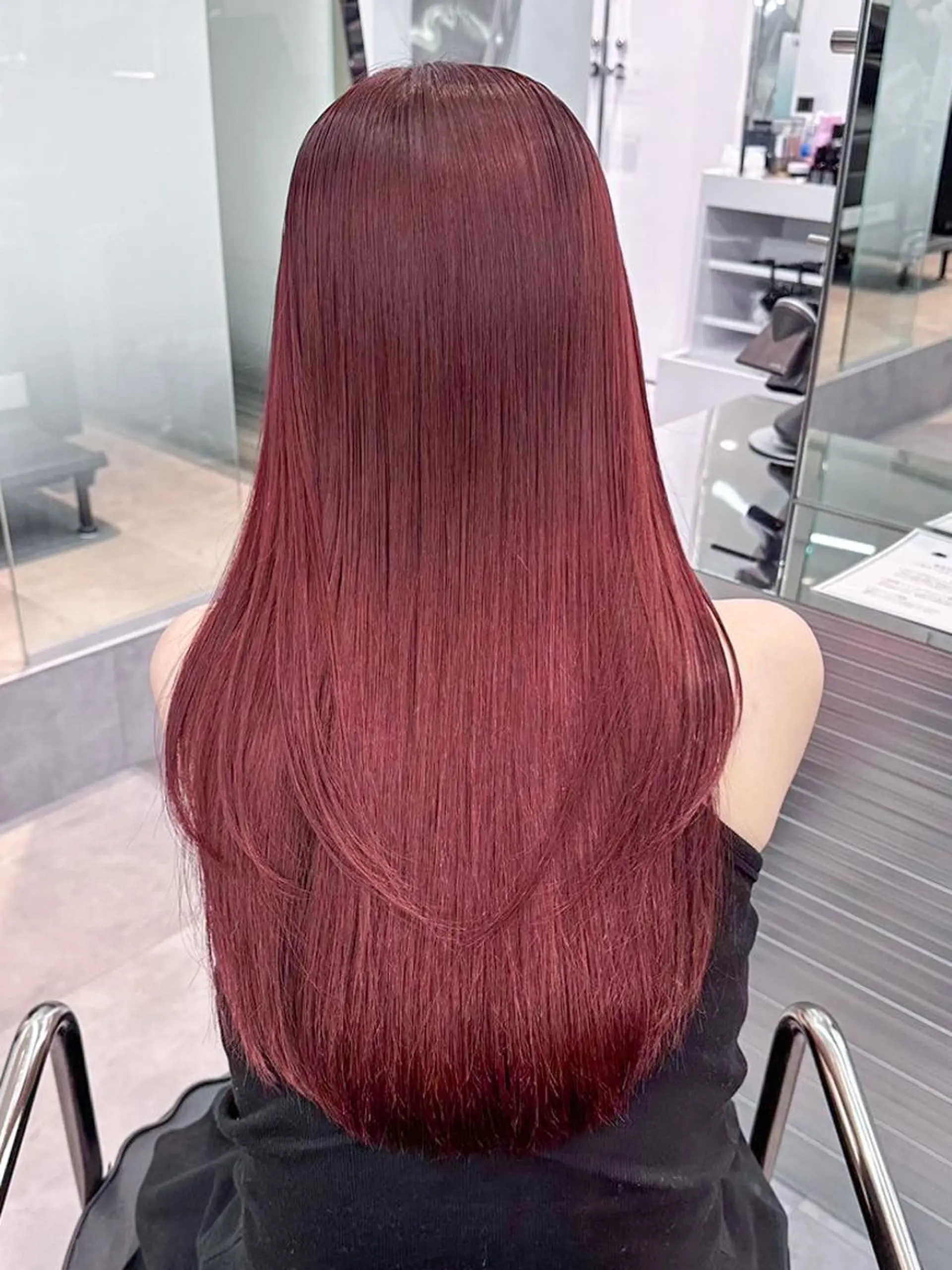 カラー セミロング ピンクカラー くびれヘア レイヤーカット カット ヘアカラー トリートメント ITby ALBUM 北千住店のヘアスタイル