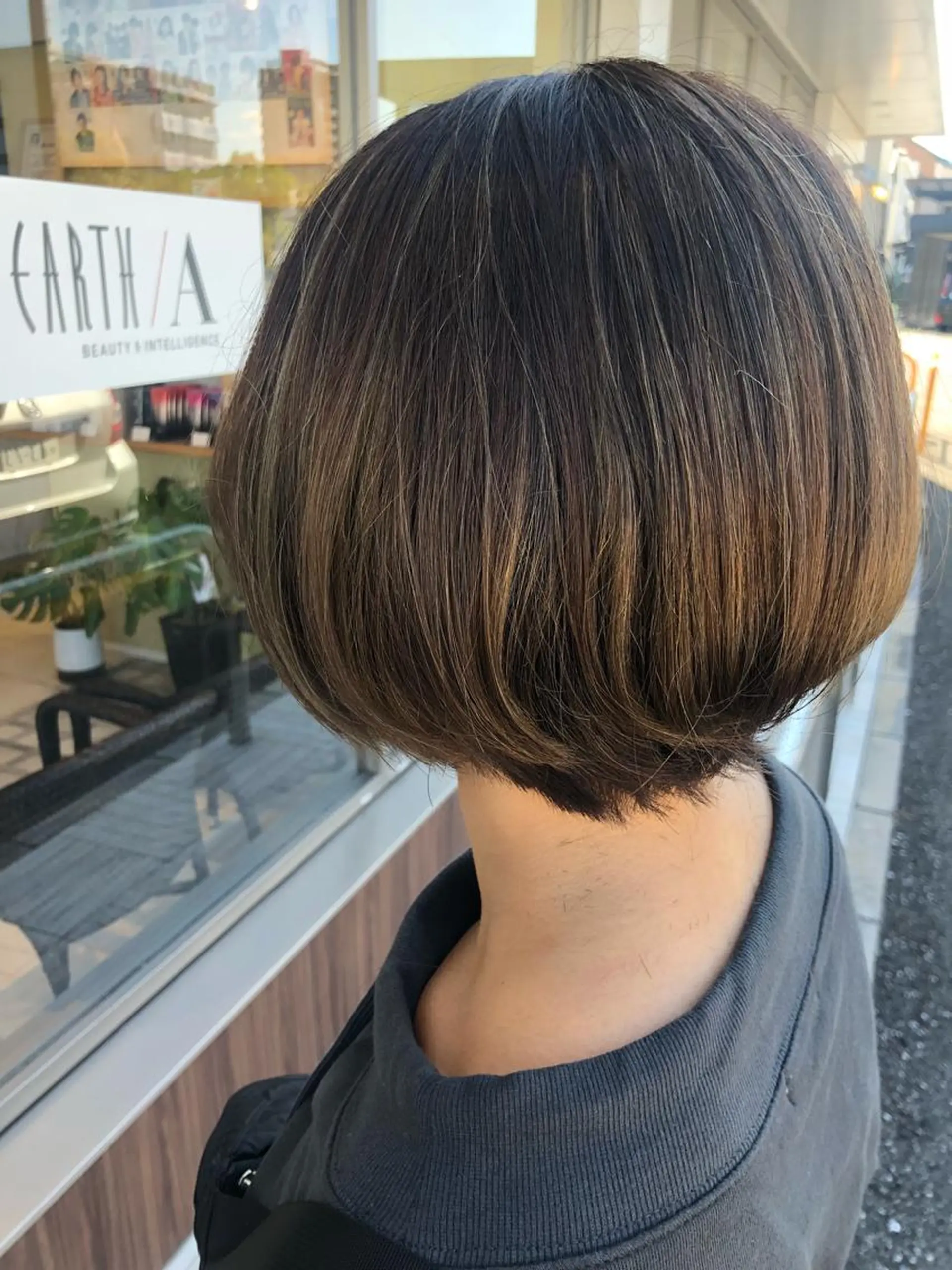 ミディアム カラー 畠山 華奈のヘアスタイル