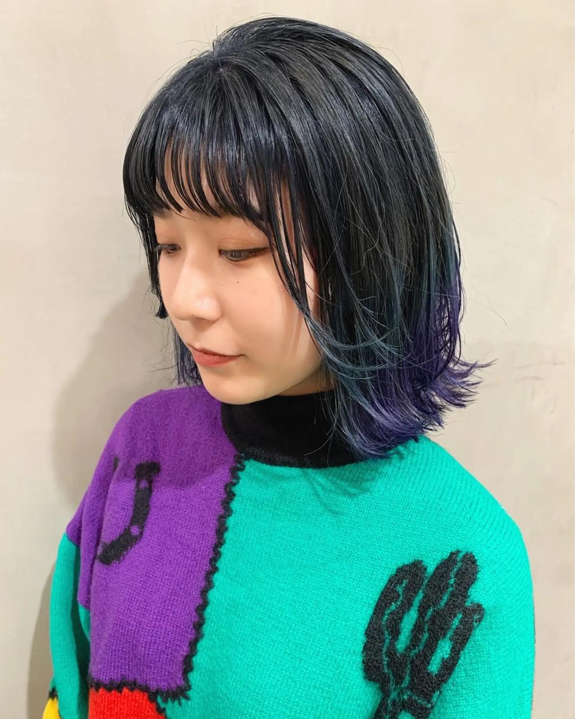 ミディアム カラー カット ヘアカラー トリートメント 優 作のヘアスタイル