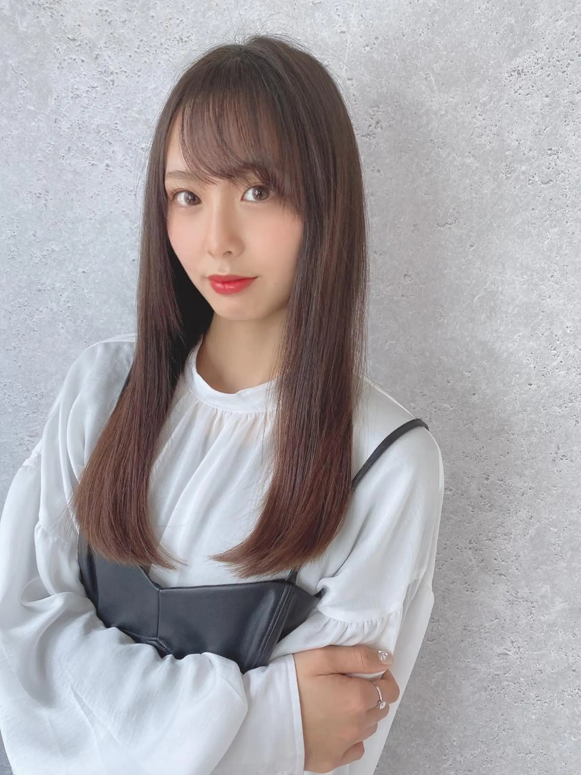 ロング カラー ベージュカラー ブリーチ ダブルカラー グレージュ ミルクティーベージュ 個室サロンLOUIMADNA栄店所属・【U24学割◎】 個室サロン白金厚哉のヘアスタイル