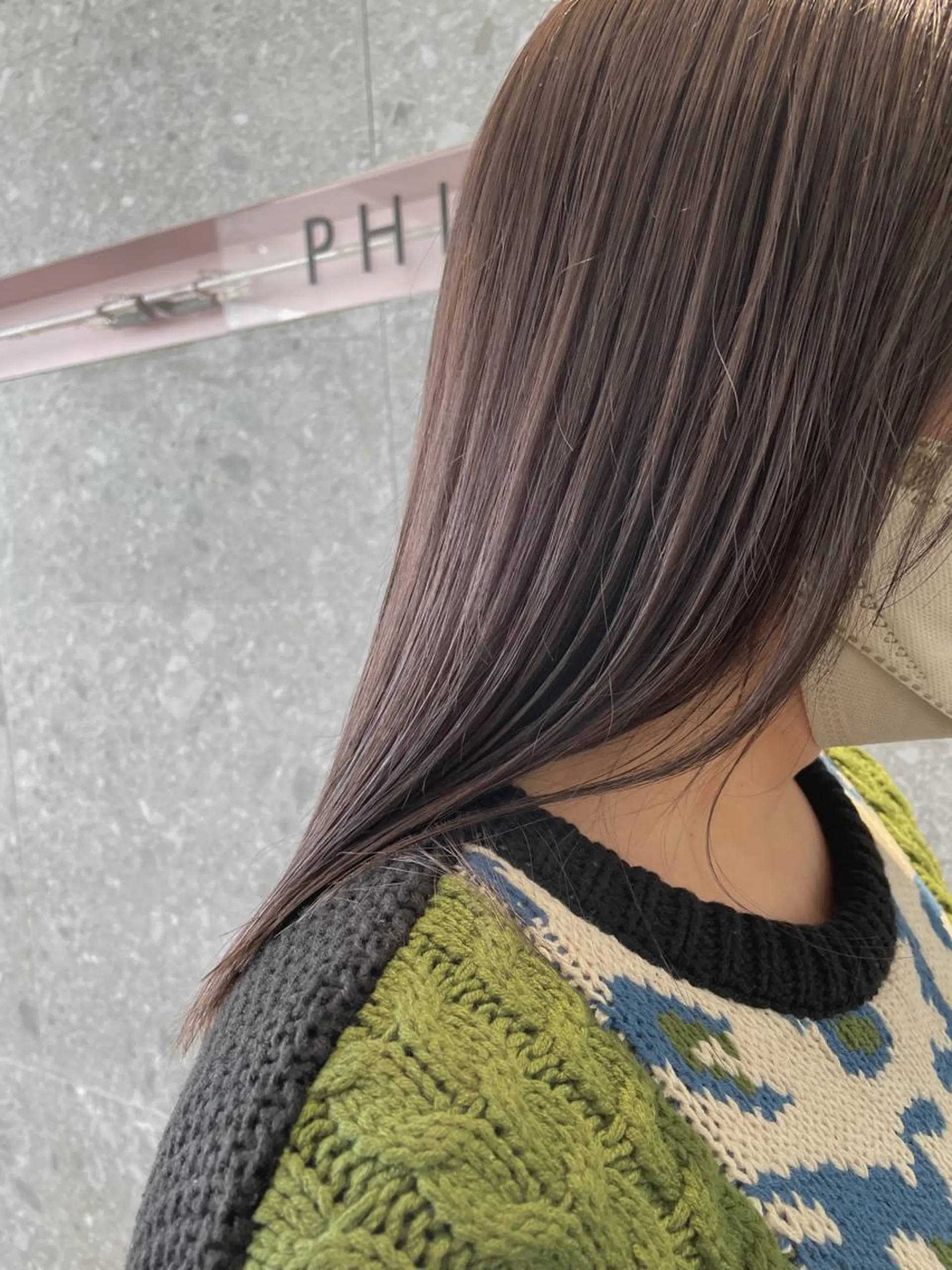 セミロング カラー ヘアカラー トリートメント PHIDGE所属・山下 千明のヘアスタイル