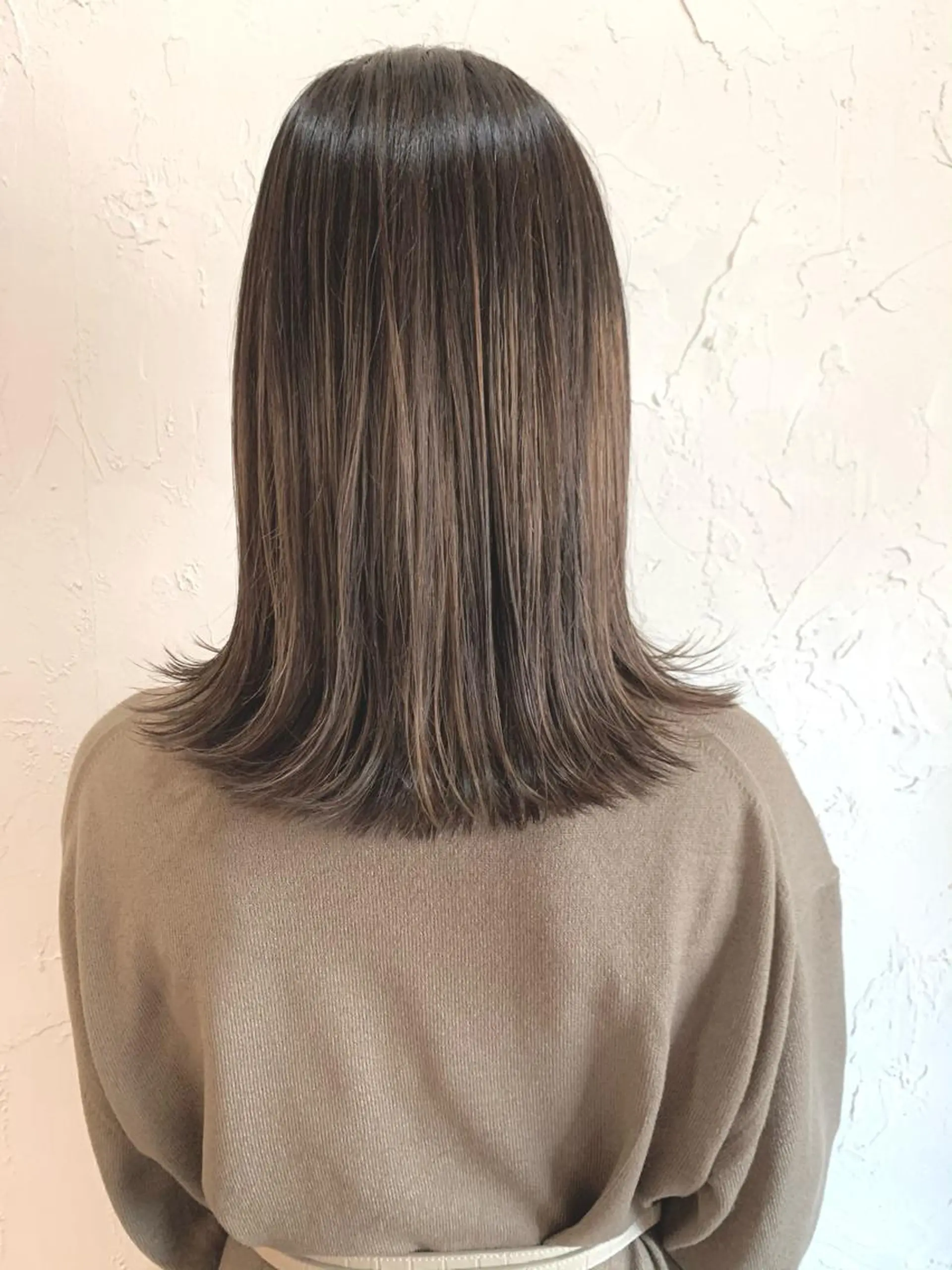 ミディアム カラー カット ヘアカラー トリートメント conne&riri所属・MA YUのヘアスタイル