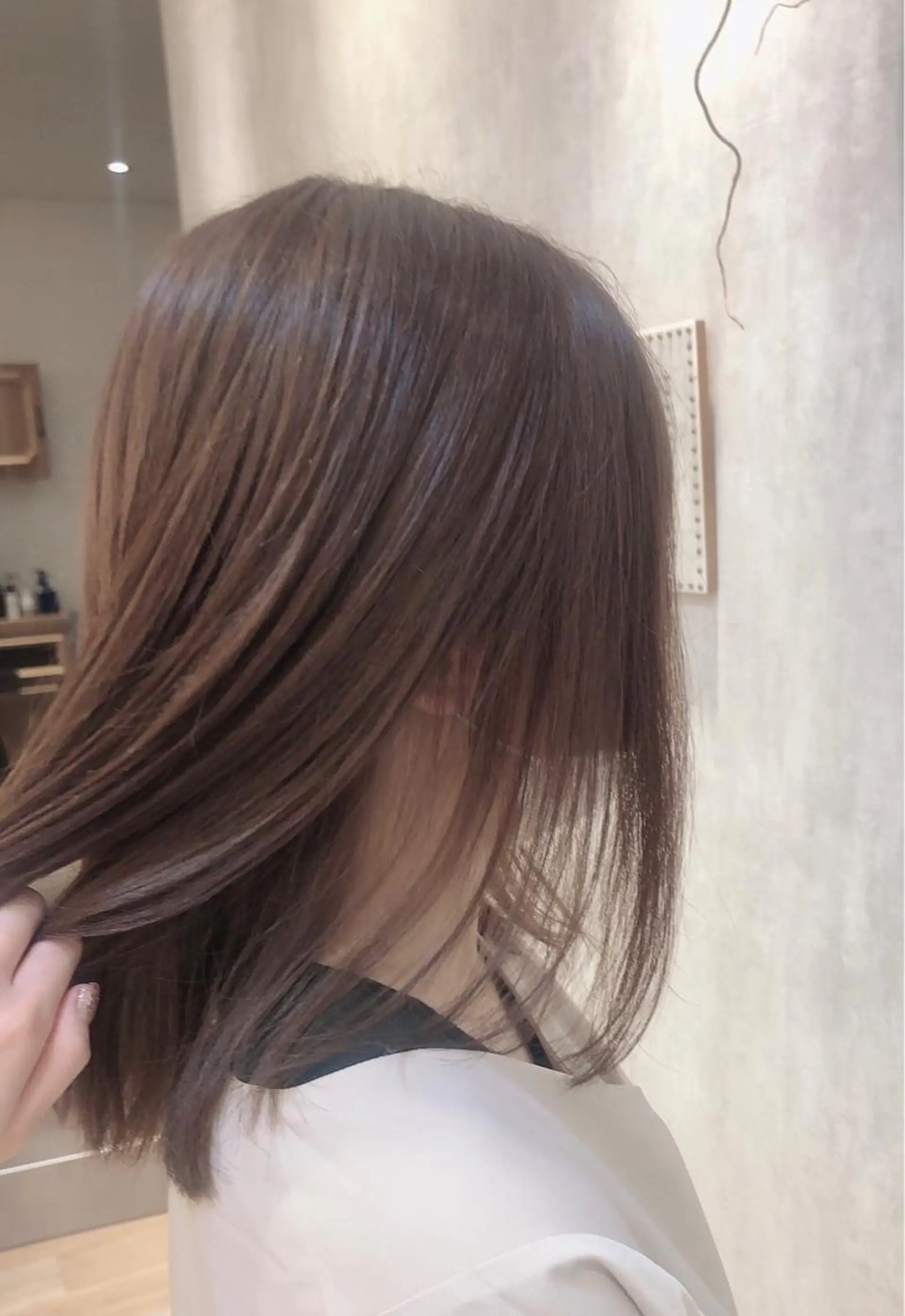 カラー ベージュカラー ブリーチ ブリーチなしカラー 三村 桜生のヘアスタイル