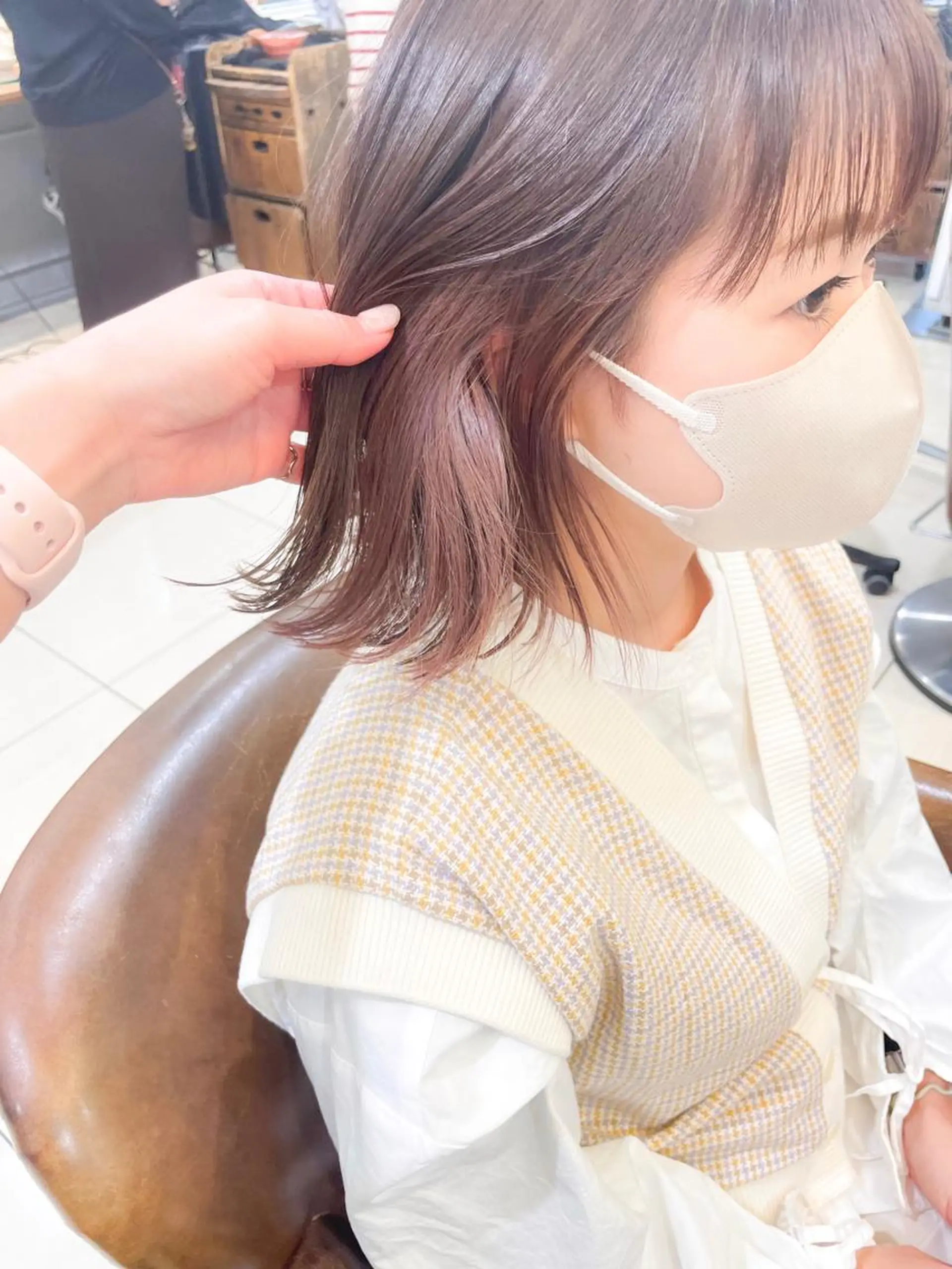 ミディアム カラー 切りっぱなしボブ ベージュカラー インナーカラー ピンクカラー ピンクベージュ カット ヘアカラー トリートメント ✨カラー支持No.1 🧸ワキ カナコ🧸のヘアスタイル