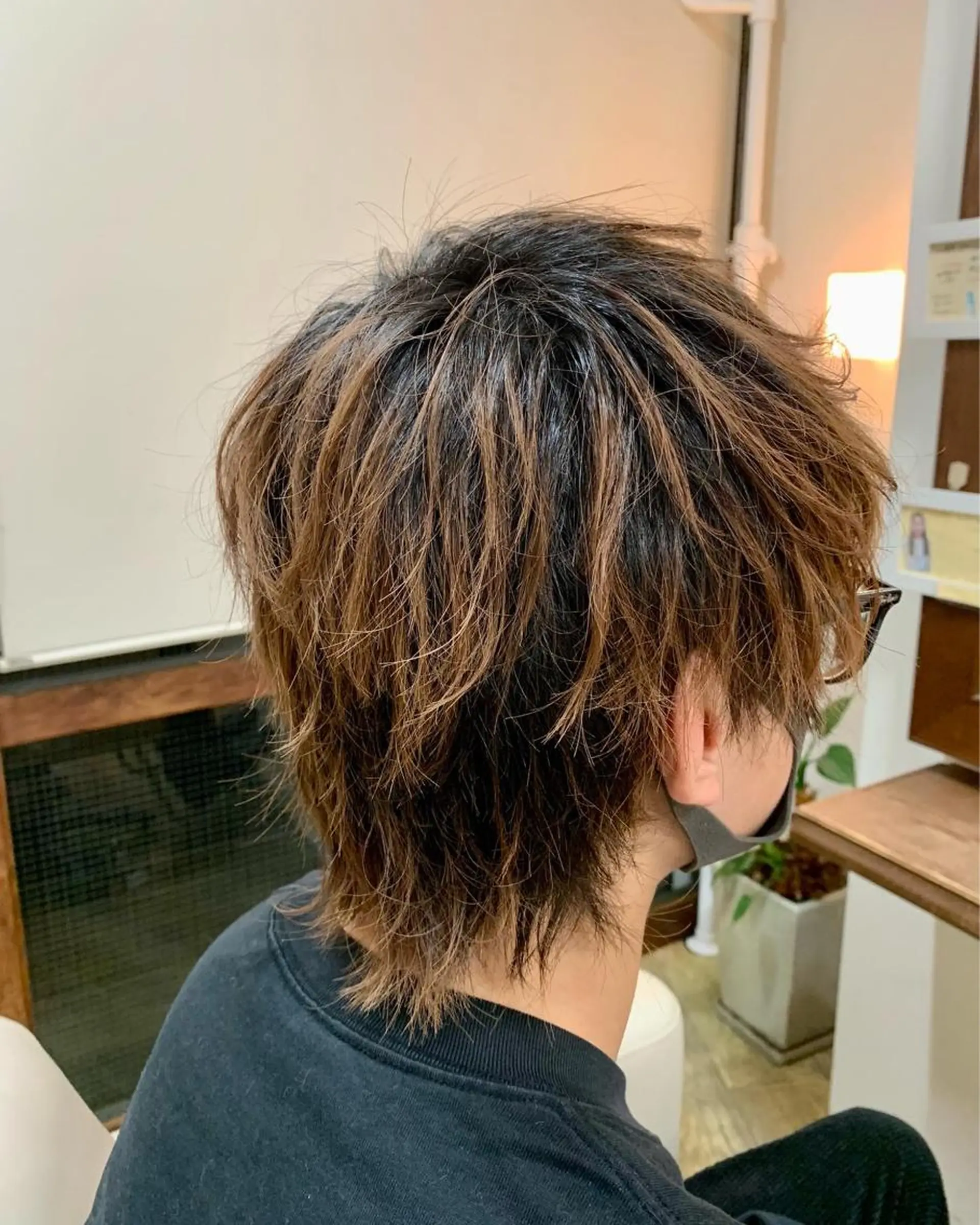 メンズ マッシュウルフ マッシュ メンズウルフカット ウルフカット メンズサロン　アソビ所属・【扱いやすいパーマ】 眞鍋拓己のヘアスタイル