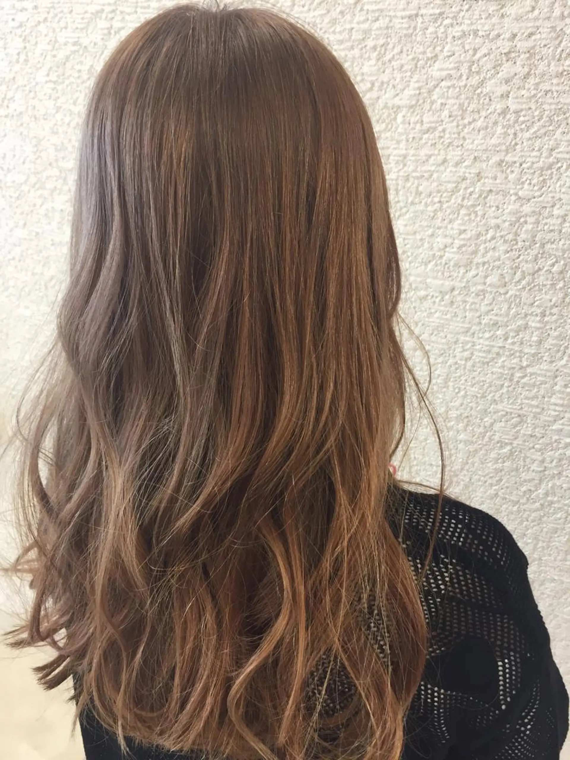 ロング カラー ベージュカラー 似合わせ.ﾍｱｾｯﾄ 得意🌹井上美沙のヘアスタイル