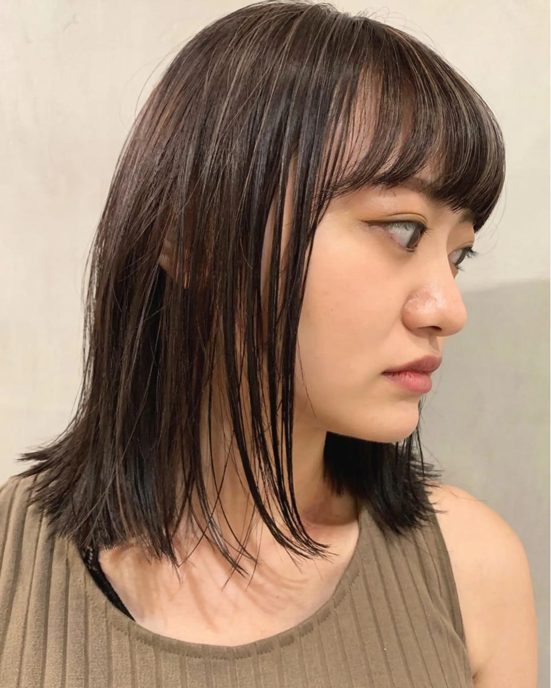 ミディアム カラー 優 作のヘアスタイル