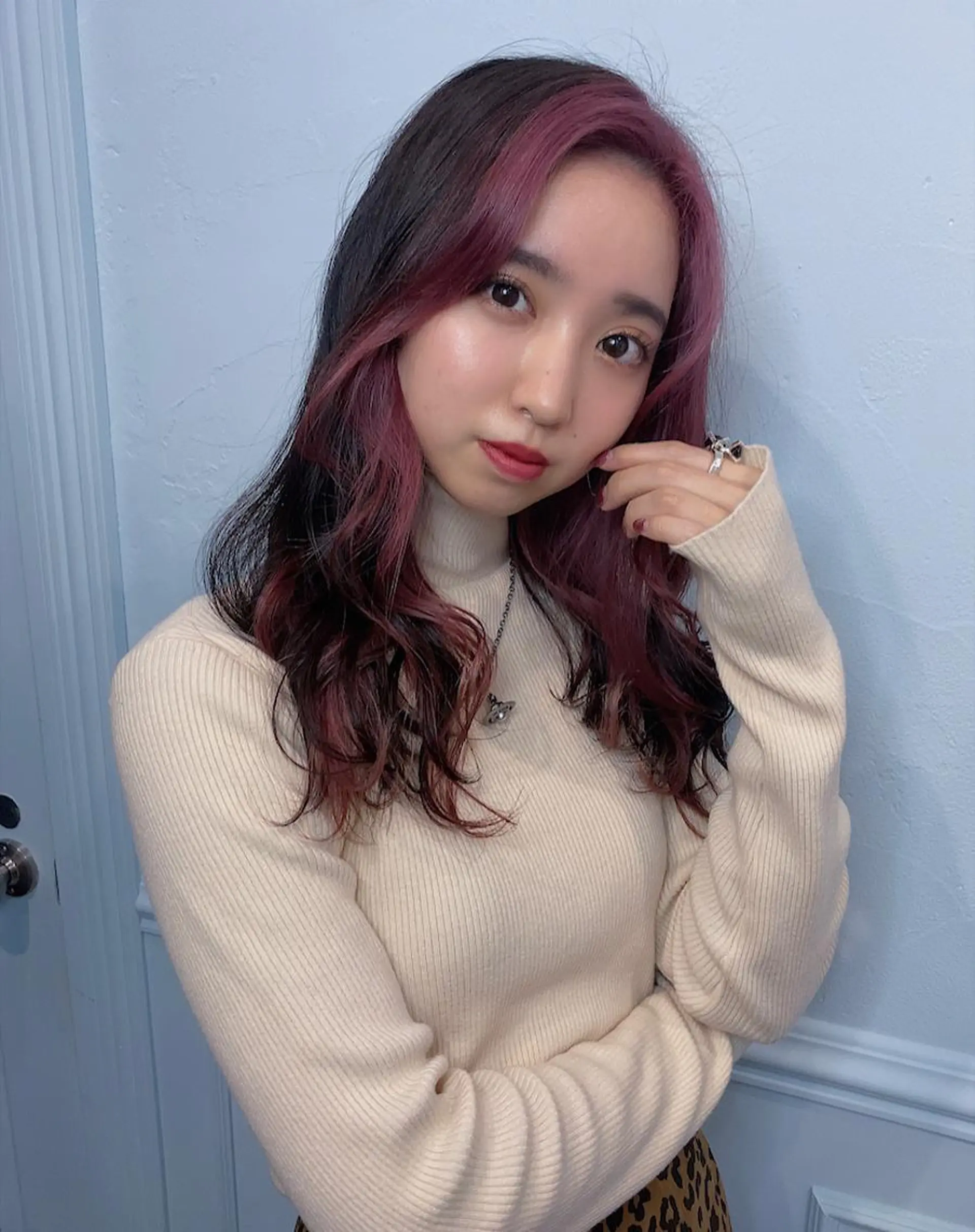 ロング カラー ヘアアレンジ 寒色アイドルカラー JUNOチナツのヘアスタイル