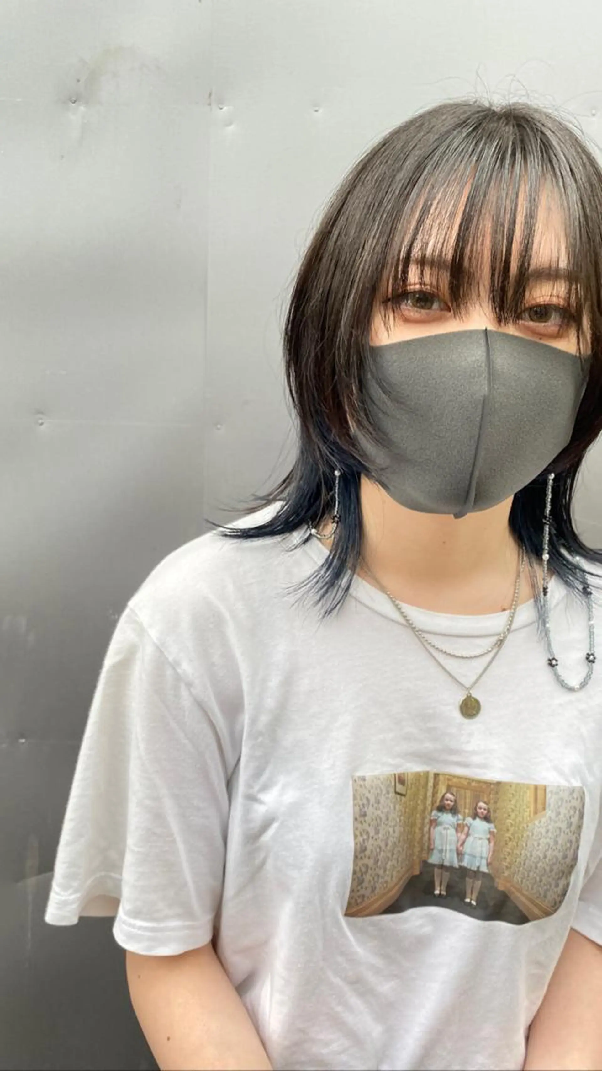 セミロング ウルフカット ヘアカラー エクステ エクステ ハイトーン 💭黒崎ハルカのヘアスタイル
