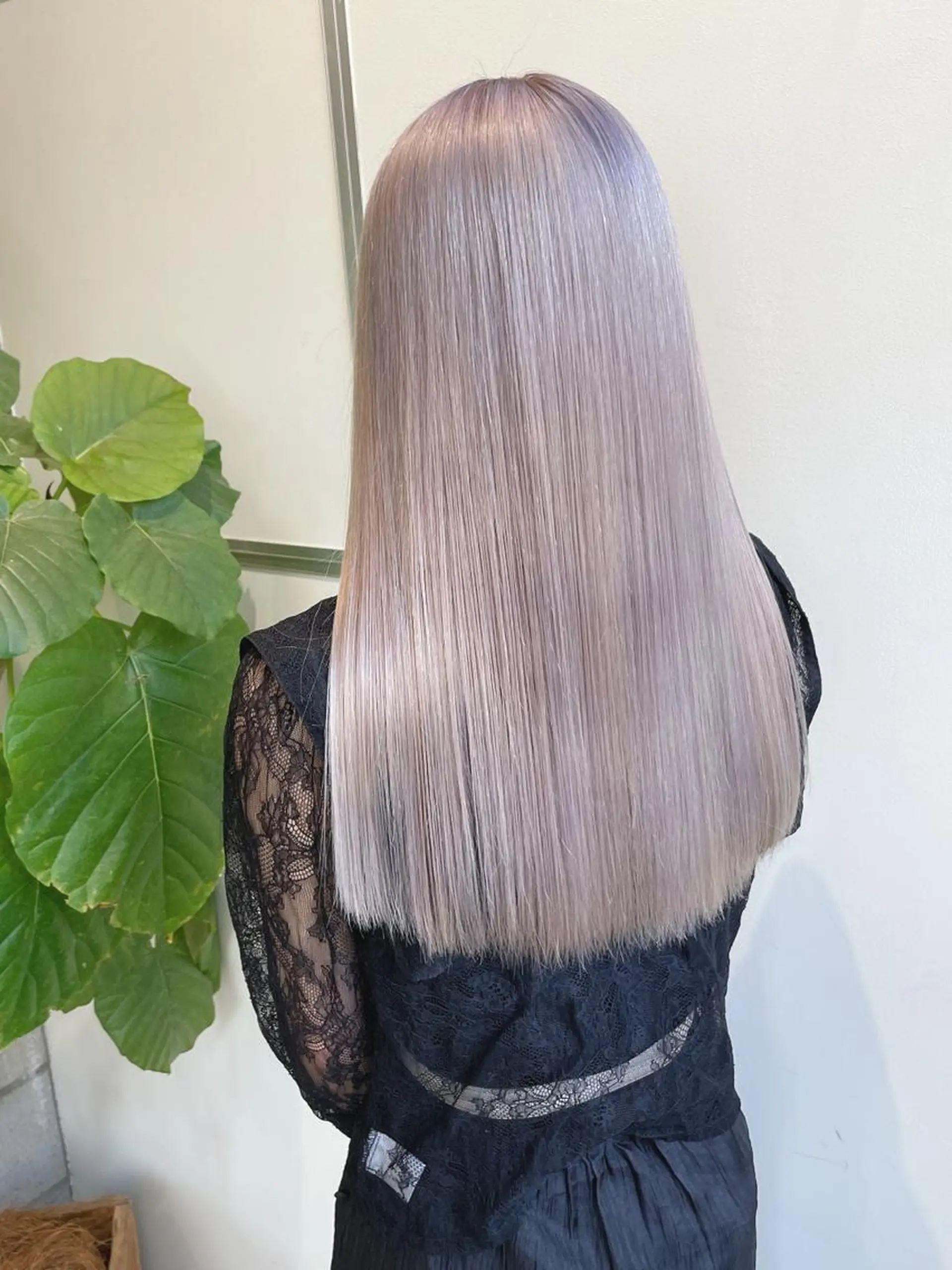 ロング カラー ill.所属・ill［イル］大須 ダブルカラー髪質改善のヘアスタイル