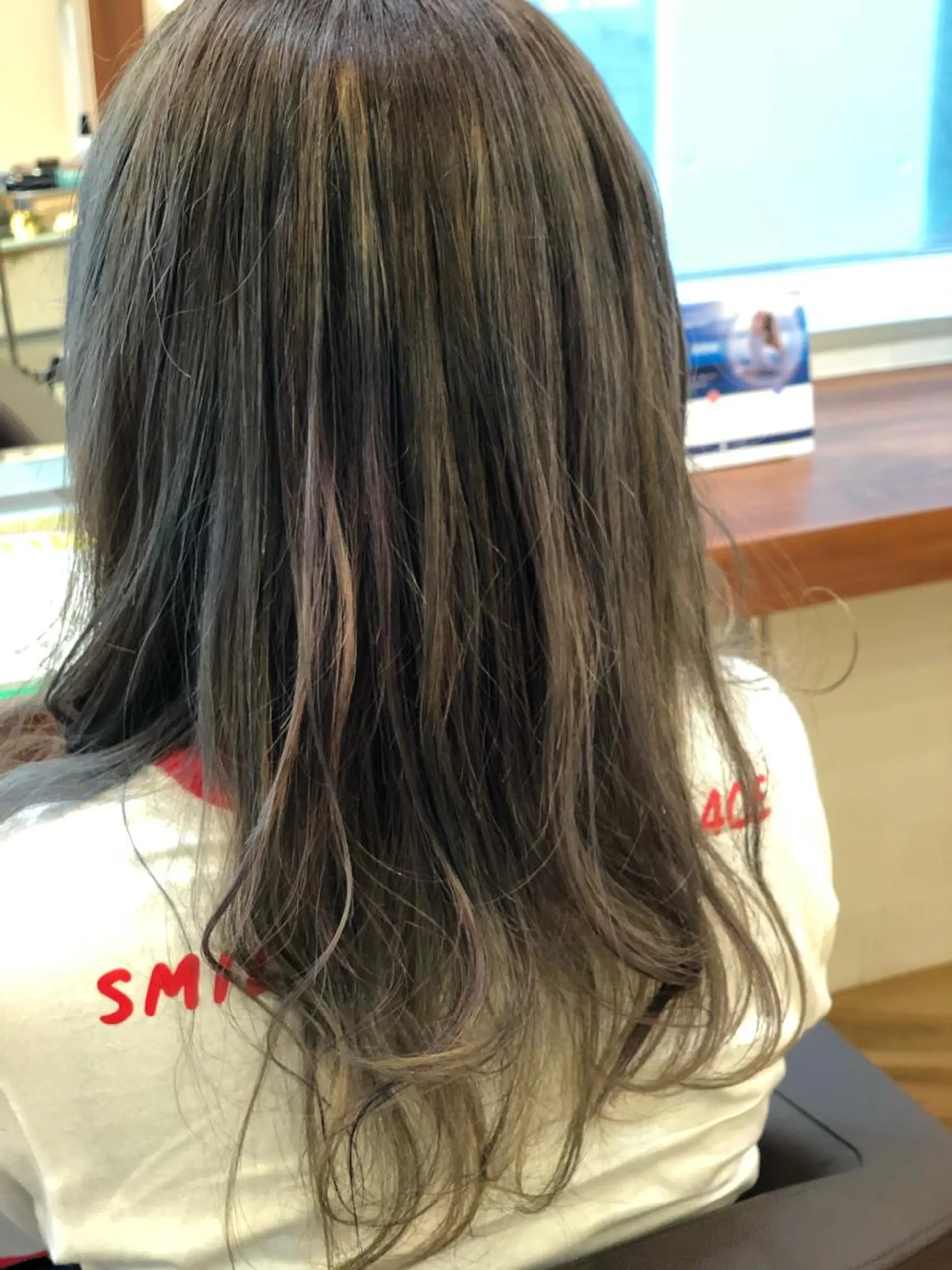 ロング カラー kawabe maikoのヘアスタイル
