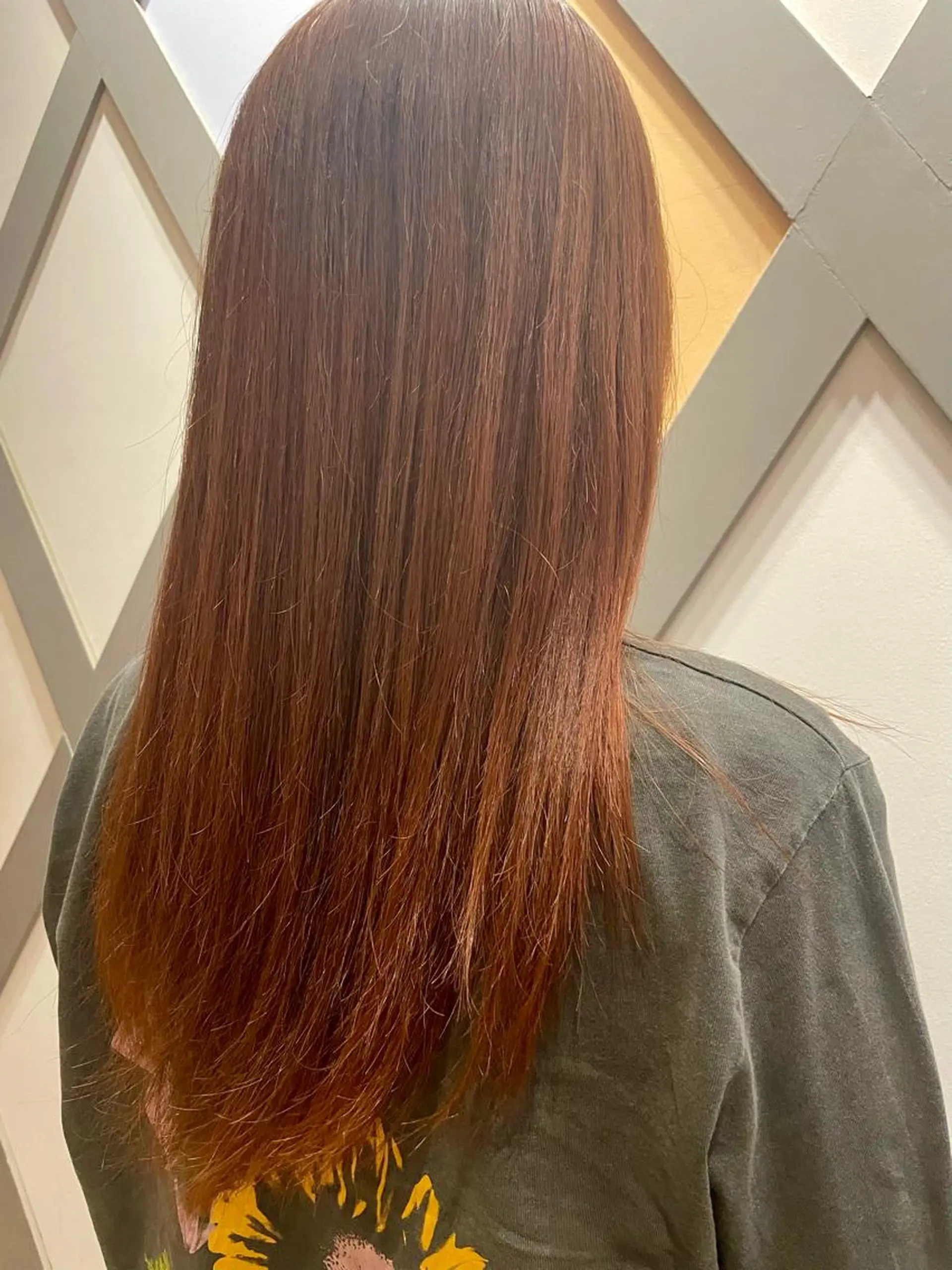カラー 内藤 すずなのヘアスタイル