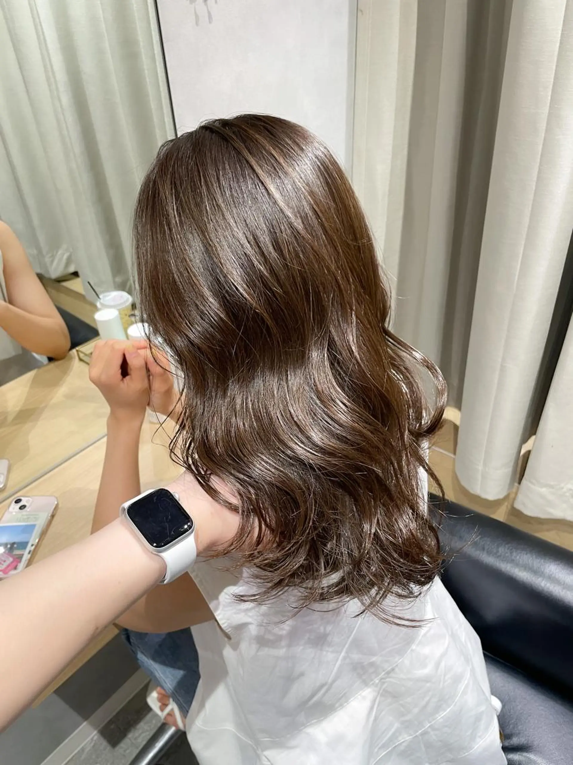 セミロング カラー Grand Link （グランリンク）のヘアスタイル