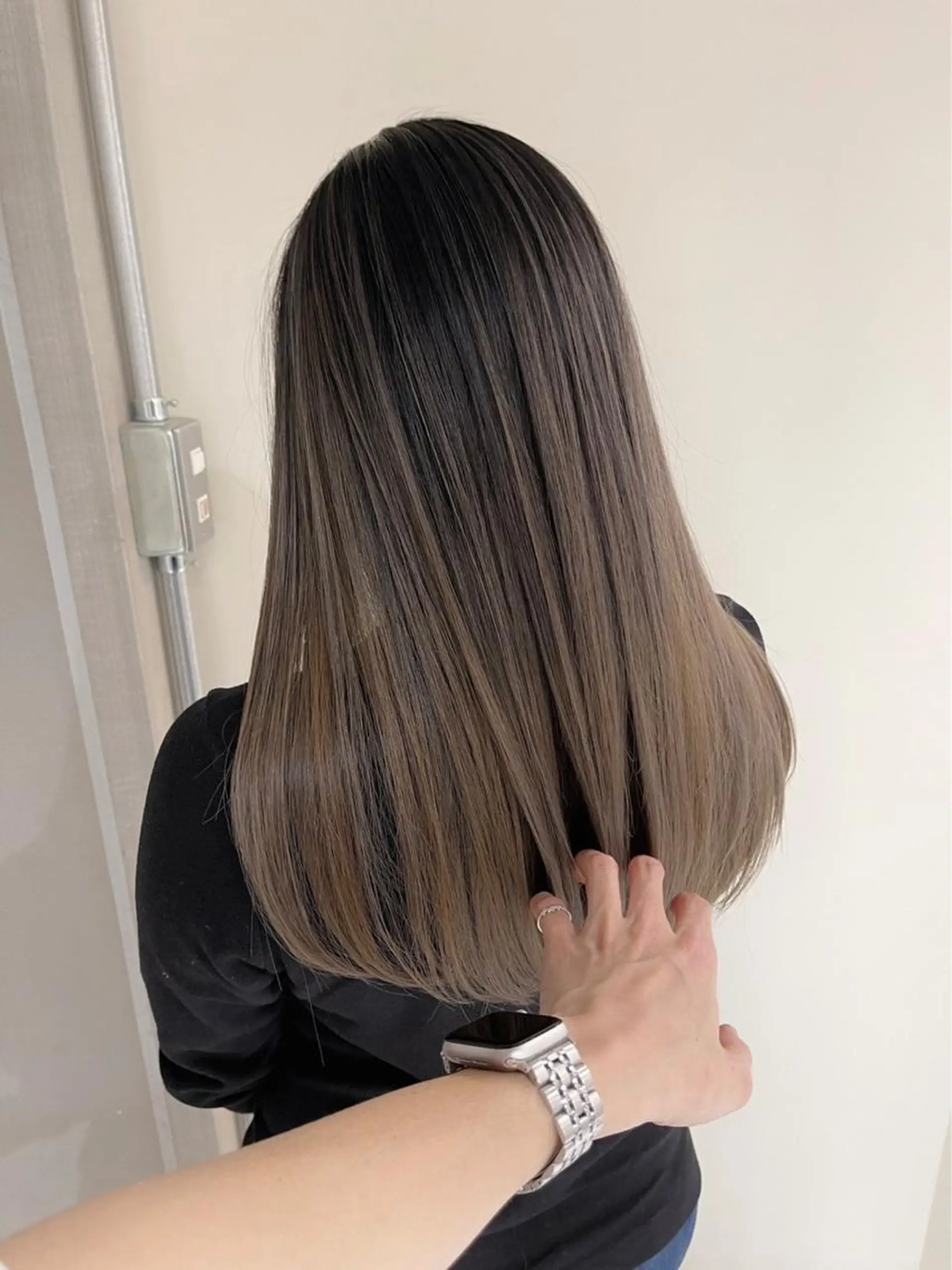 ロング カラー ヘアカラー トリートメント amble luxe 伊畑優希のヘアスタイル