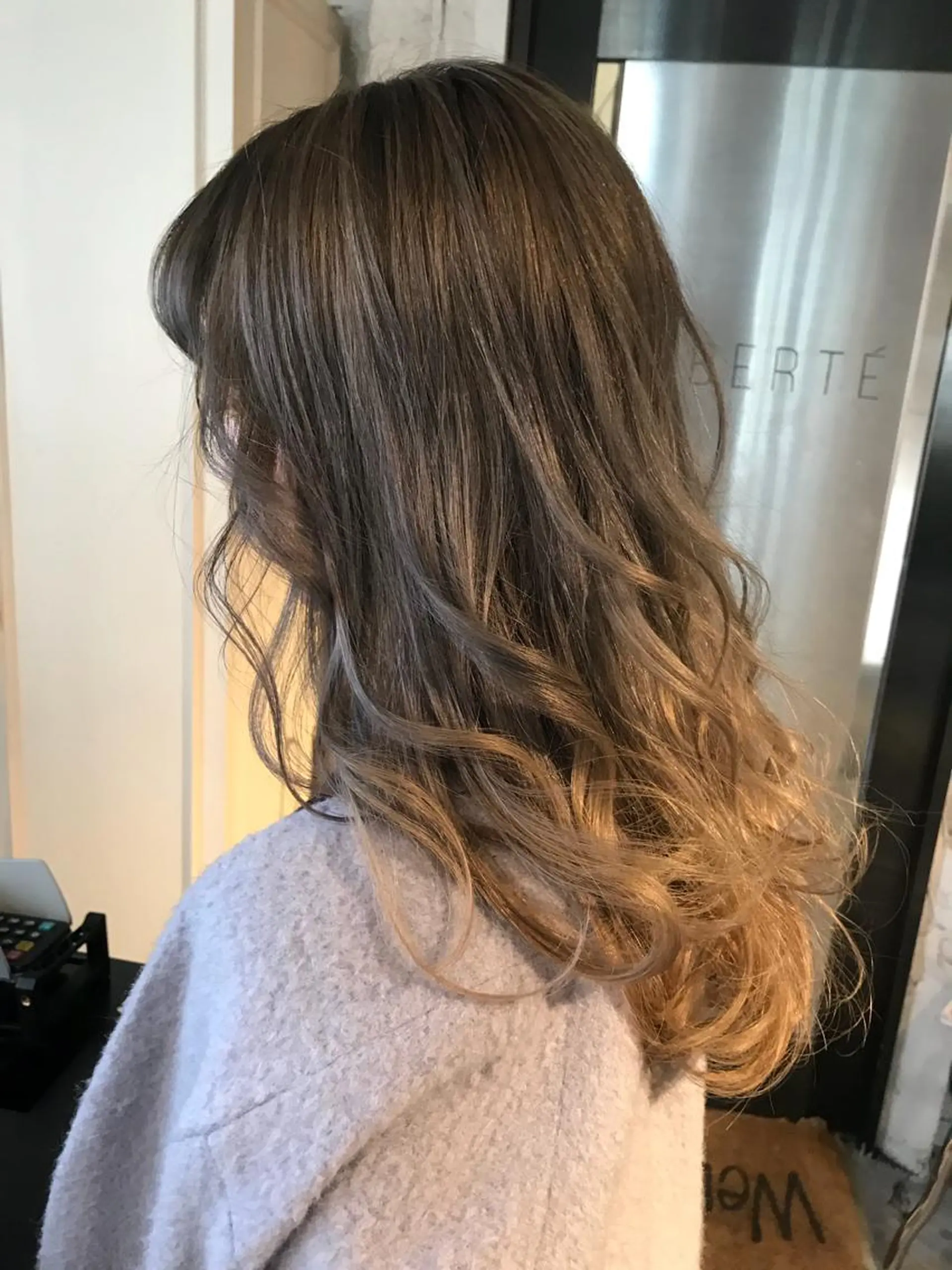 カラー 再現度&髪質改善 LISAのヘアスタイル