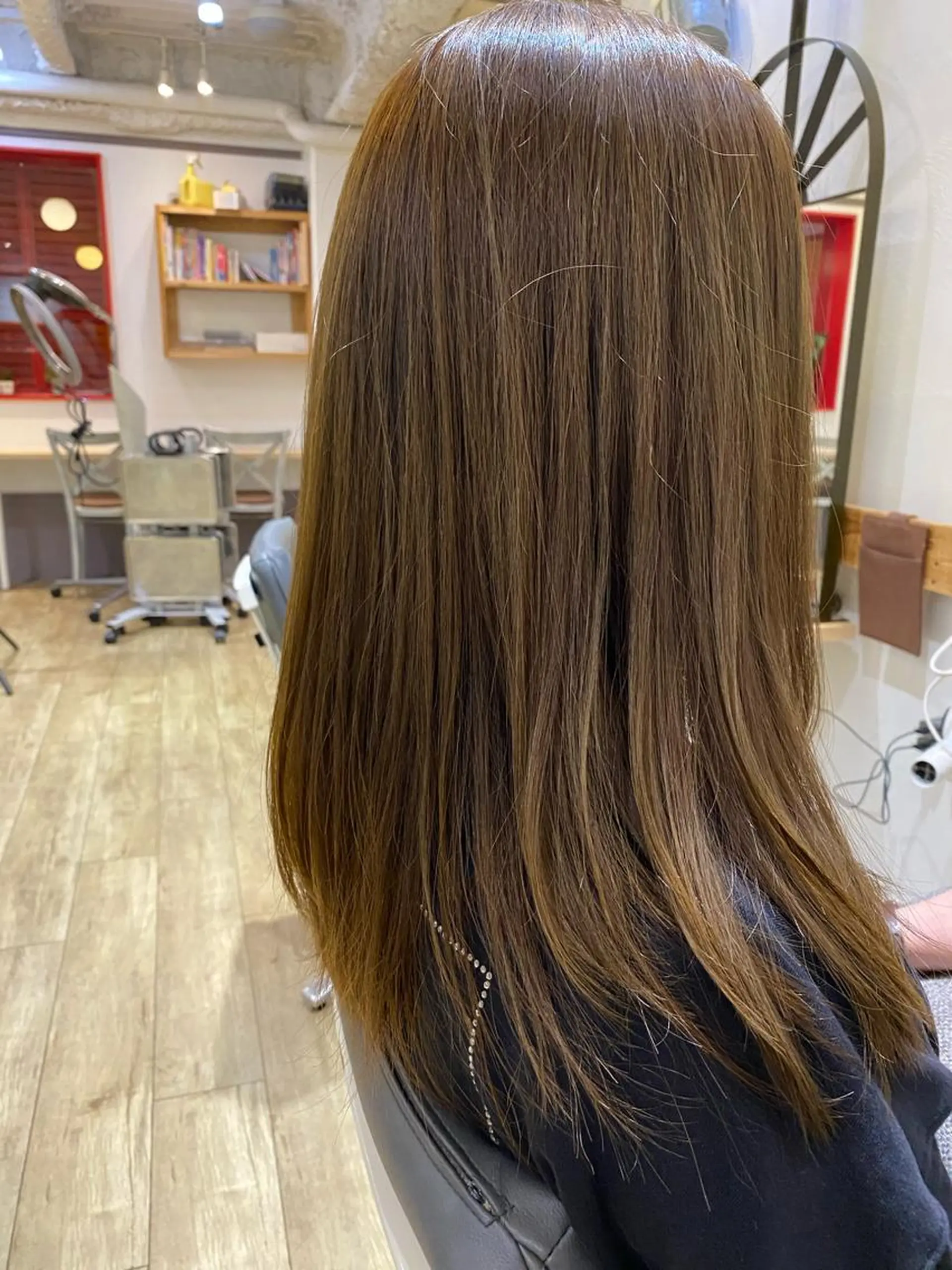 ロング カラー オリーブカラー オレンジ トリートメント 店長　ショート& パーマ　坂本のヘアスタイル