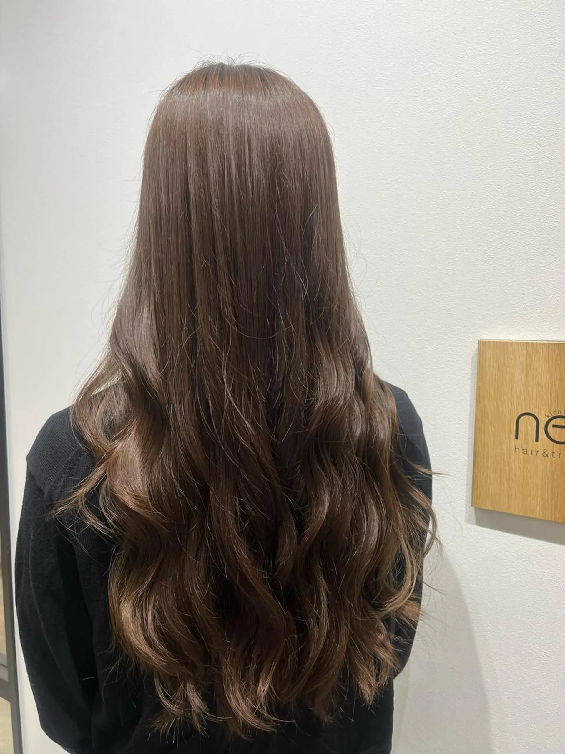 ロング カラー アッシュ ブラウンカラー 🫧ぷる艶カラー🫧 Yuubi🦩のヘアスタイル