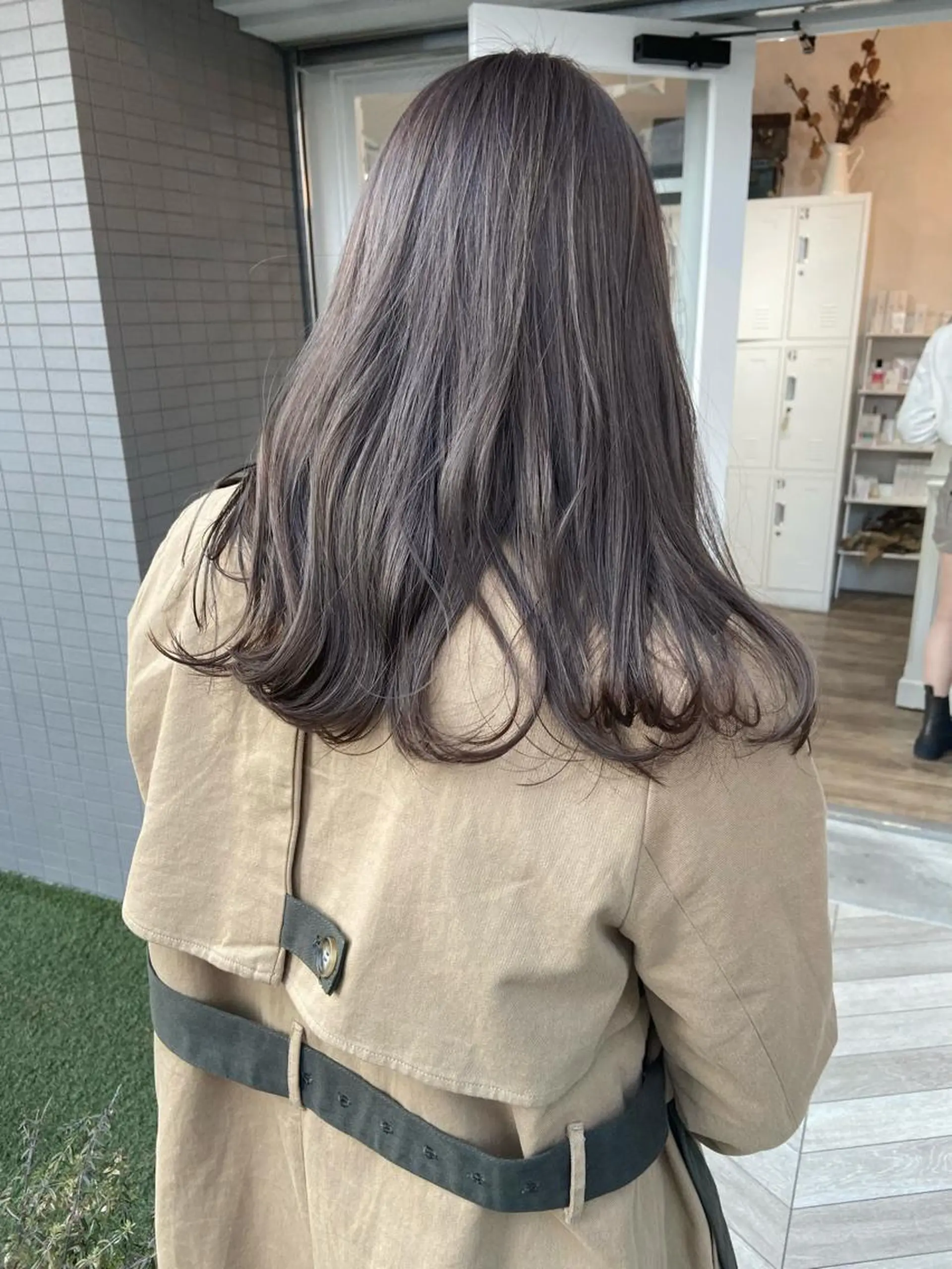 セミロング カラー グレージュ ラベンダーカラー ラベンダーグレージュ ラベンダーグレー 髙橋 秀果のヘアスタイル