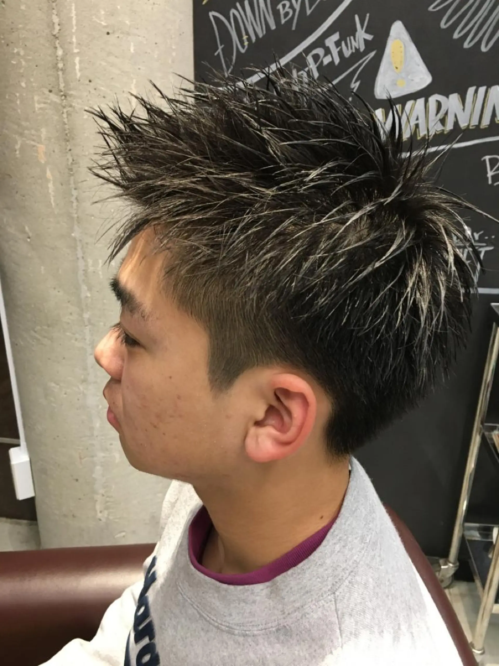 ショート メンズ モヒカン カット AUTHENTIC private mens hair salon所属・完全個室マンツーマン メンズサロン草野貴樹のヘアスタイル