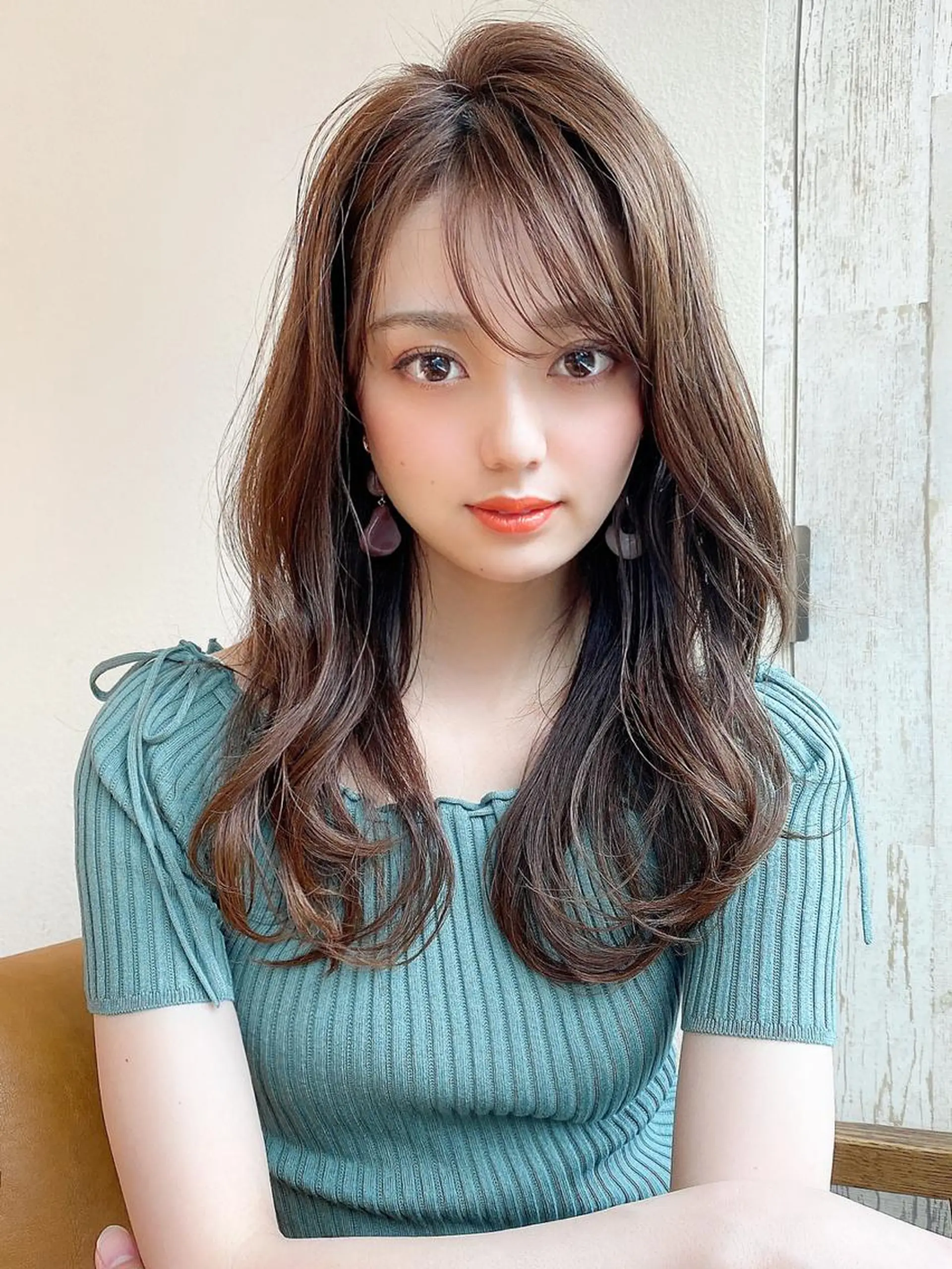 セミロング ヨシンモリ 韓国風ヘア サイドバング オルチャンヘア カット ヘアカラー トリートメント 【愛され小顔カット】 YOSHIKIヘアのヘアスタイル