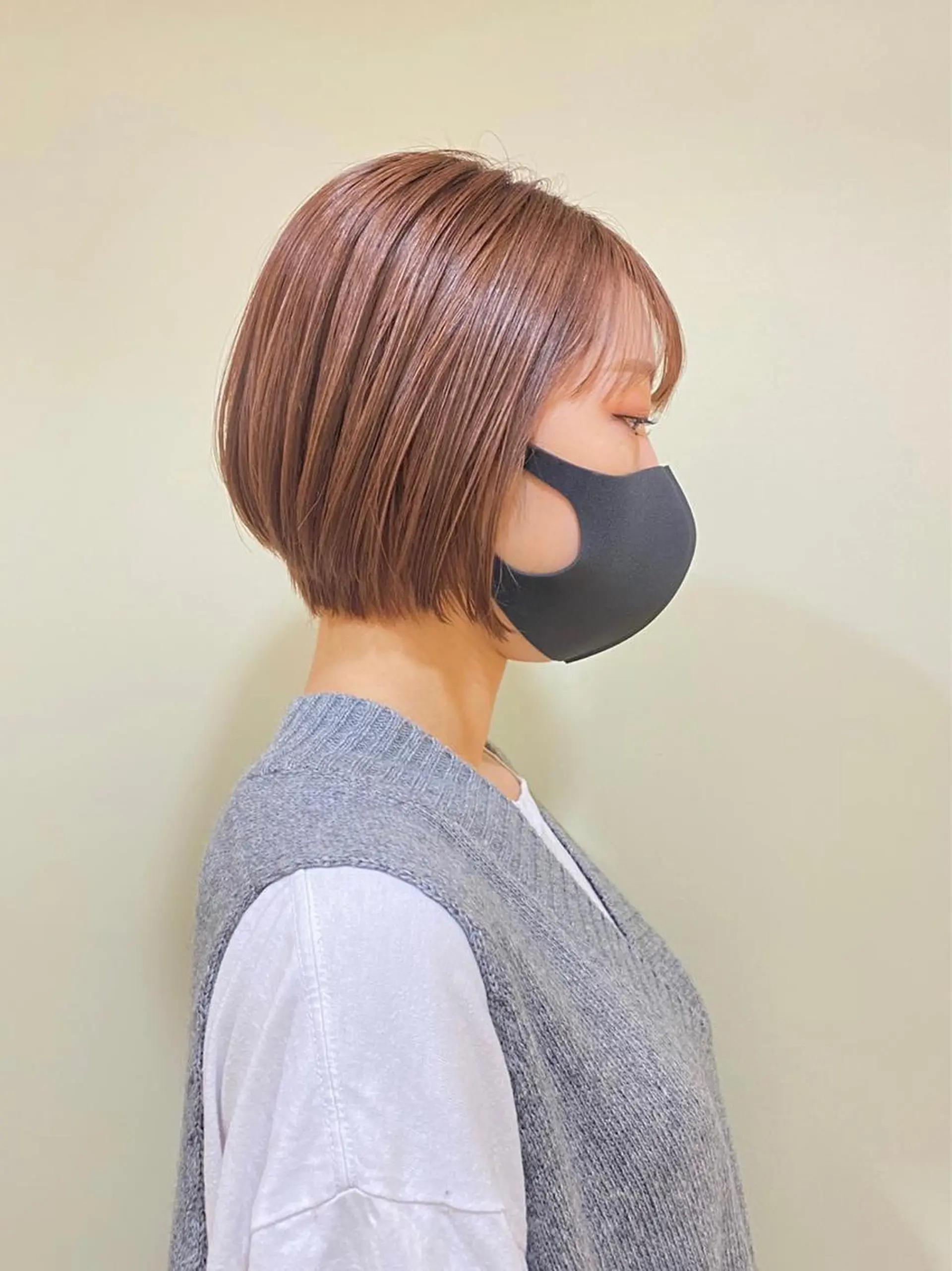 ショート カラー ベージュカラー ピンクカラー ピンクベージュ ANNA /艶髪/ハイトーンのヘアスタイル