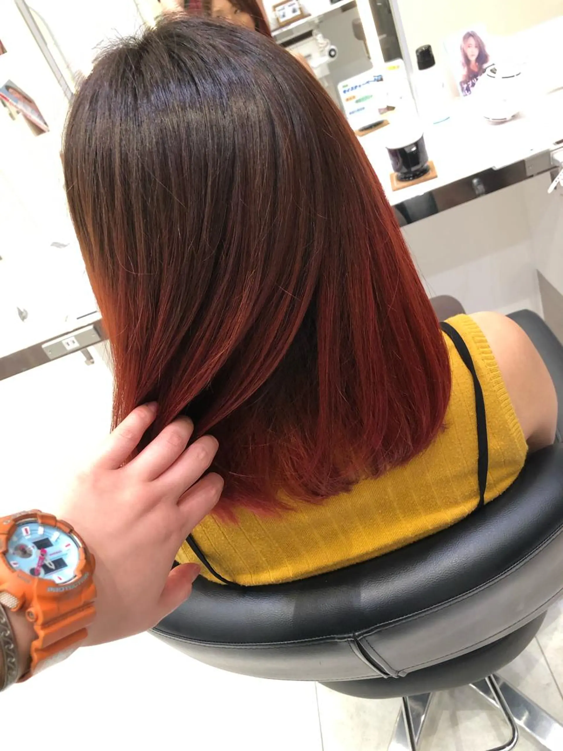 ミディアム ヘアカラー 岸 保奈美のヘアスタイル