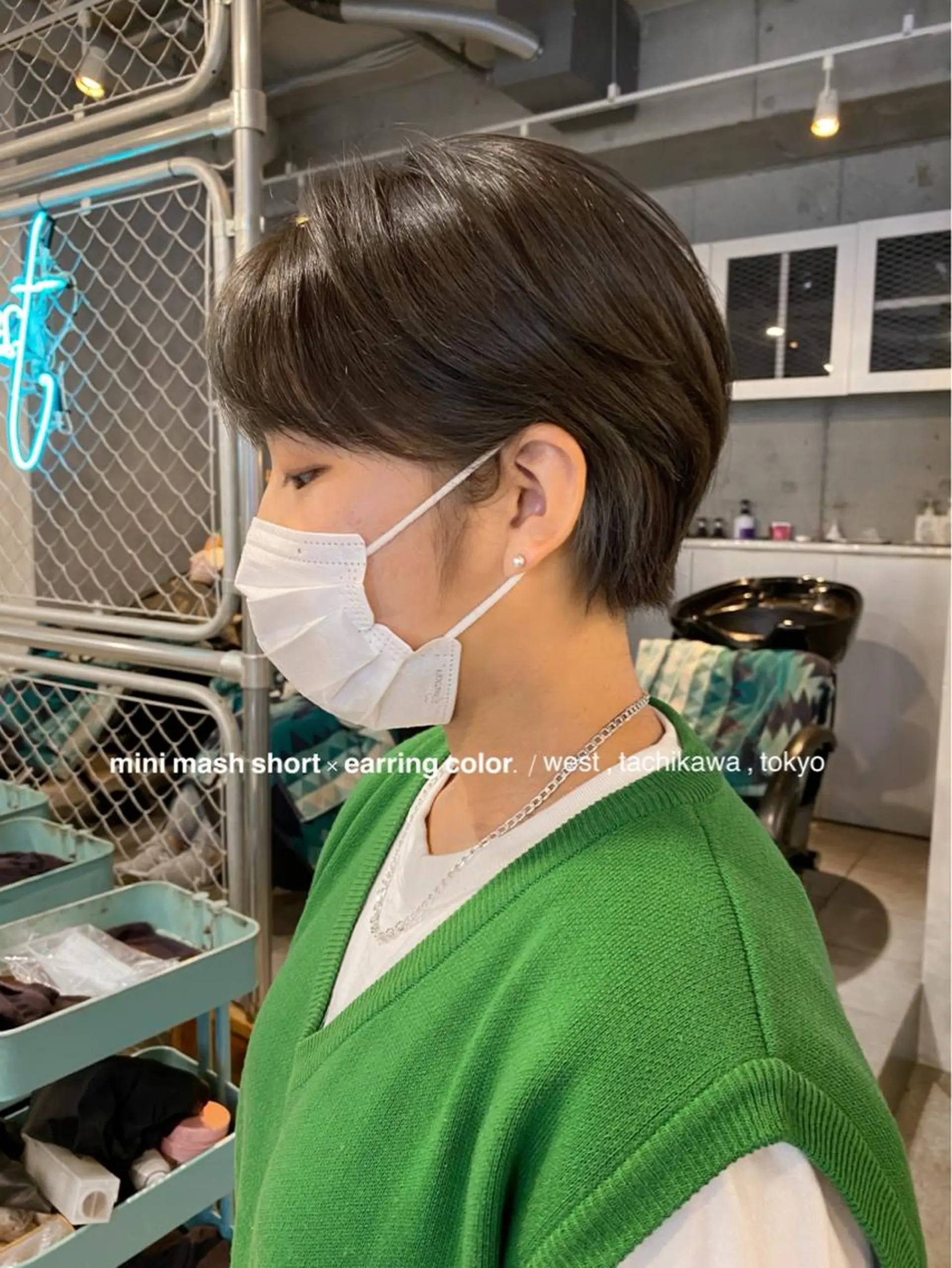 ショート カラー 丸みショート イヤリングカラー グレージュ インナーカラー オリーブグレージュ 竹嶌 健吾のヘアスタイル
