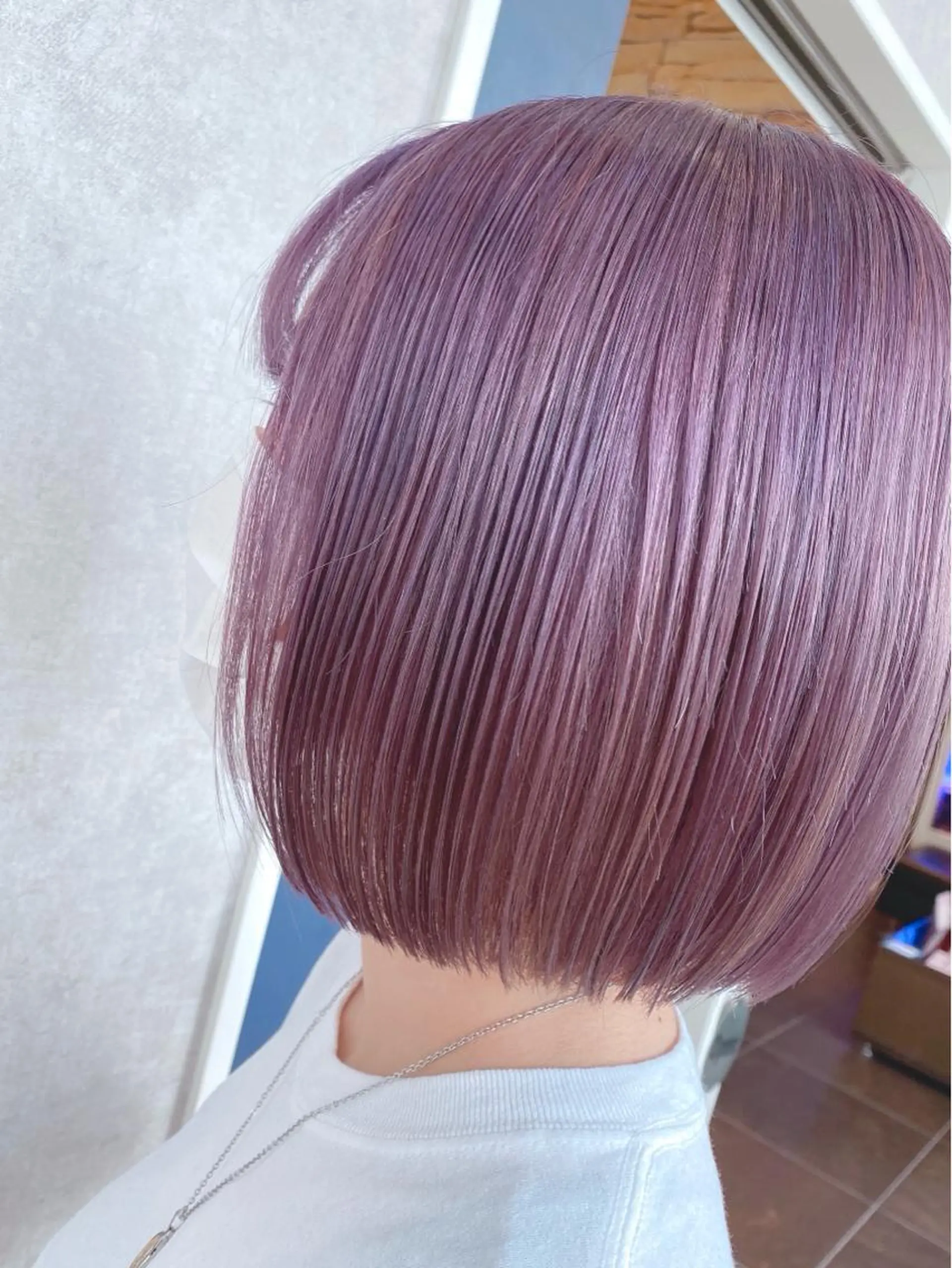 ショート カラー 切りっぱなしボブ パープルカラー シルバー ボブ 浦口友華 ♡ 暖色系カラーのヘアスタイル