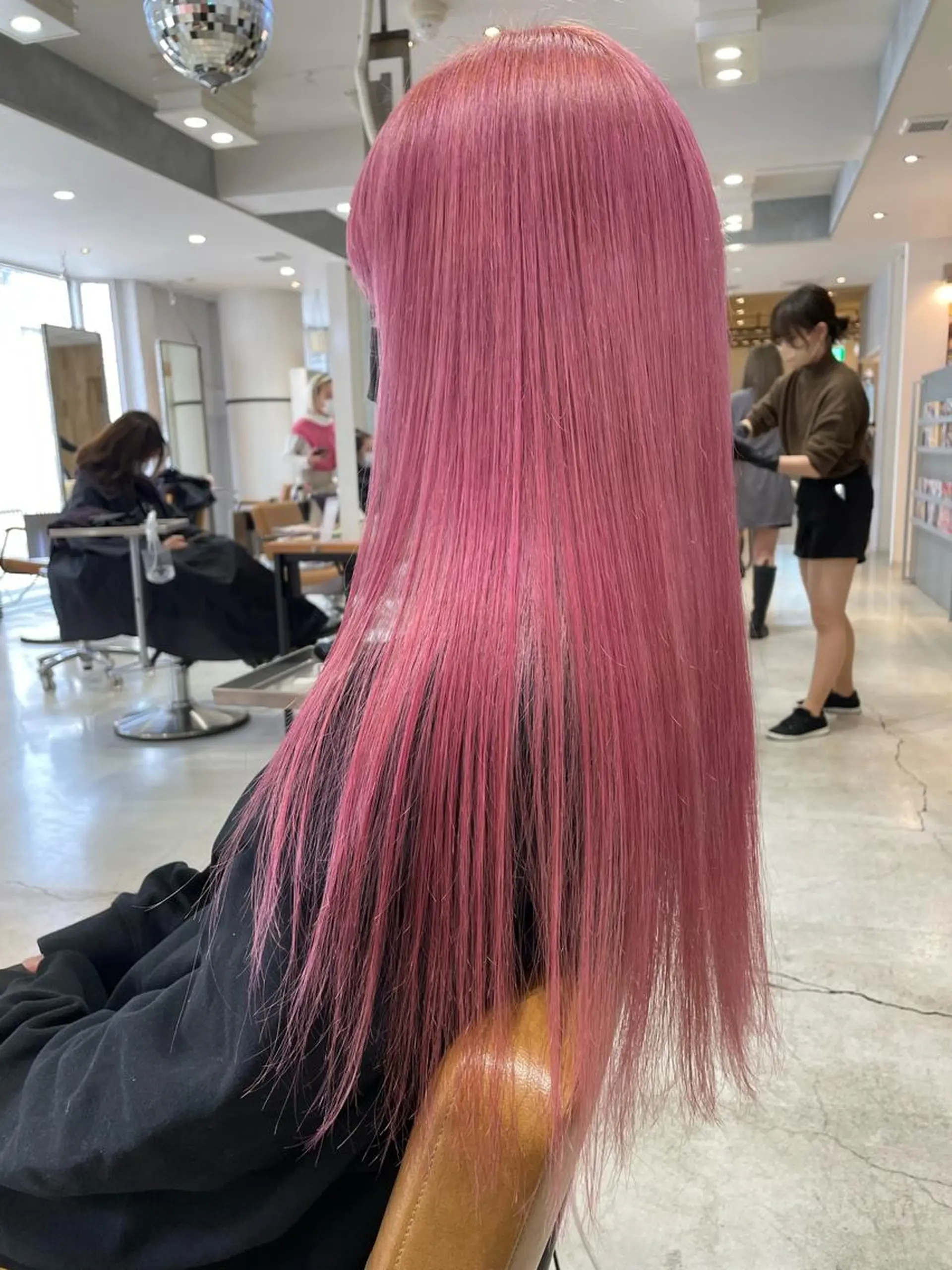 セミロング ヘアカラー ✨ブリーチ特化✨ 💚Acchon💚のヘアスタイル