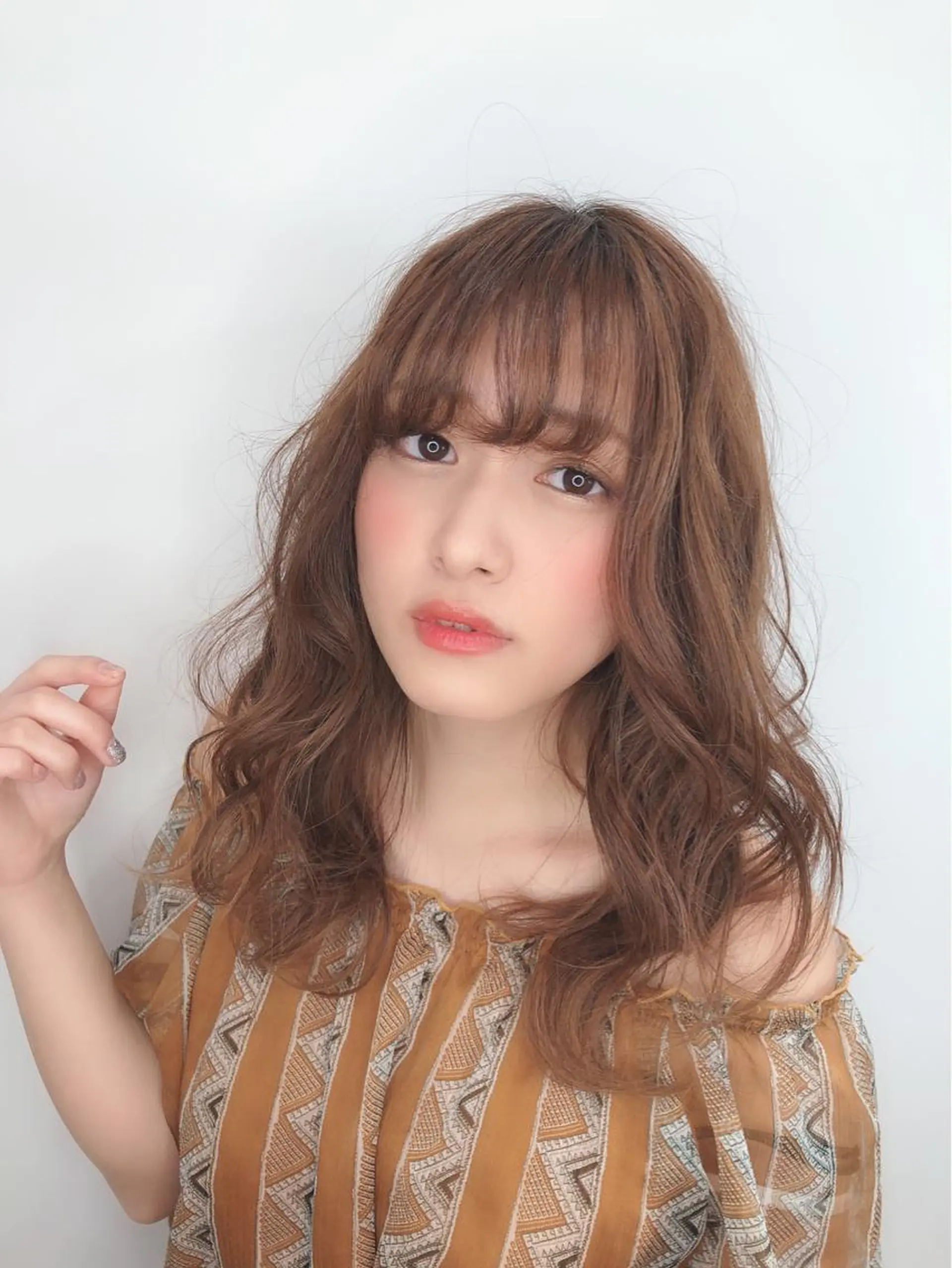 ミディアム カラー  渡部 妃月のヘアスタイル