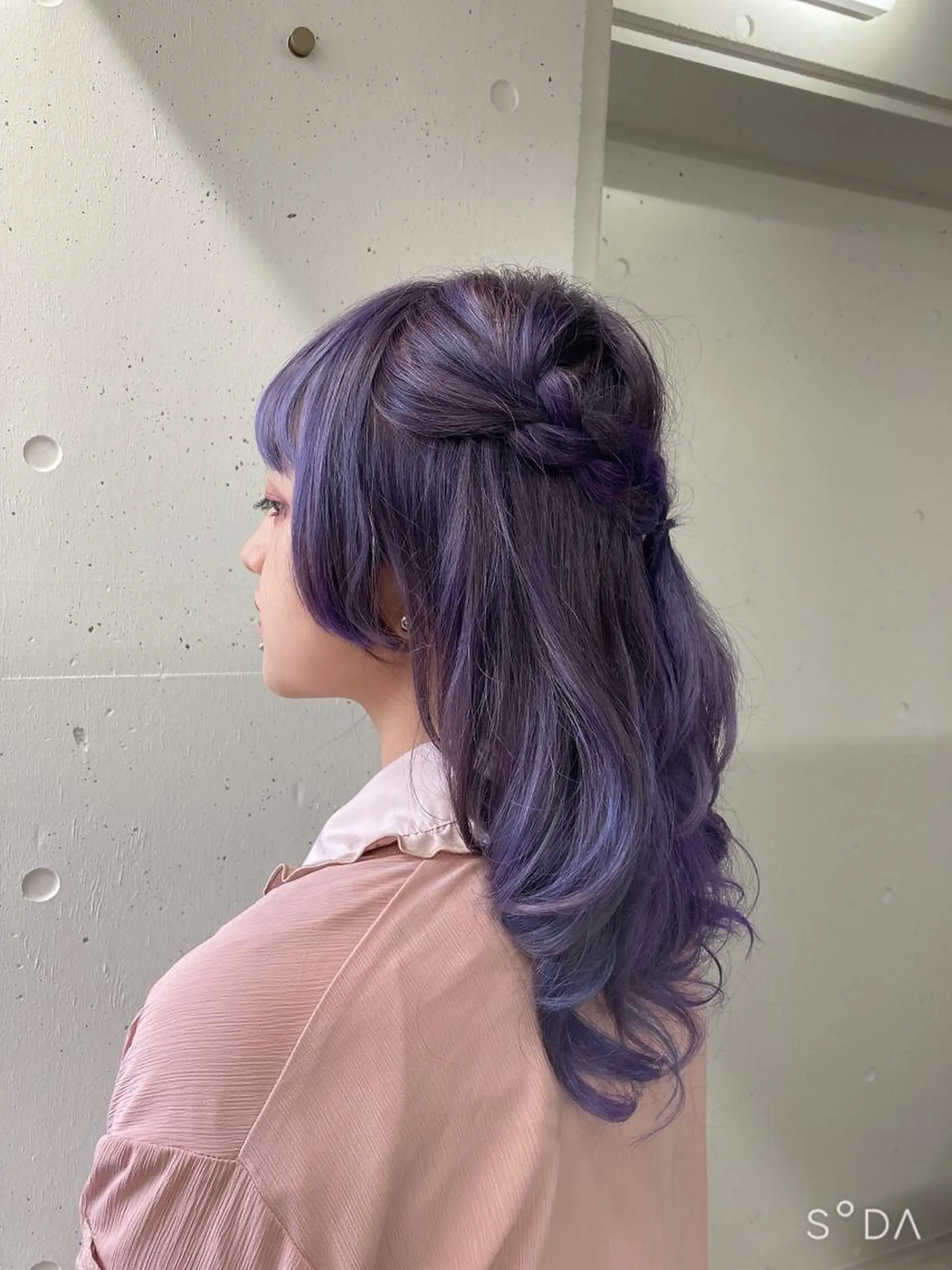 ロング カラー ブリーチ パープルカラー ミルミー美容室所属・🦄💒💓齎藤 七海子🦄💒💓のマツエク・マツパデザイン