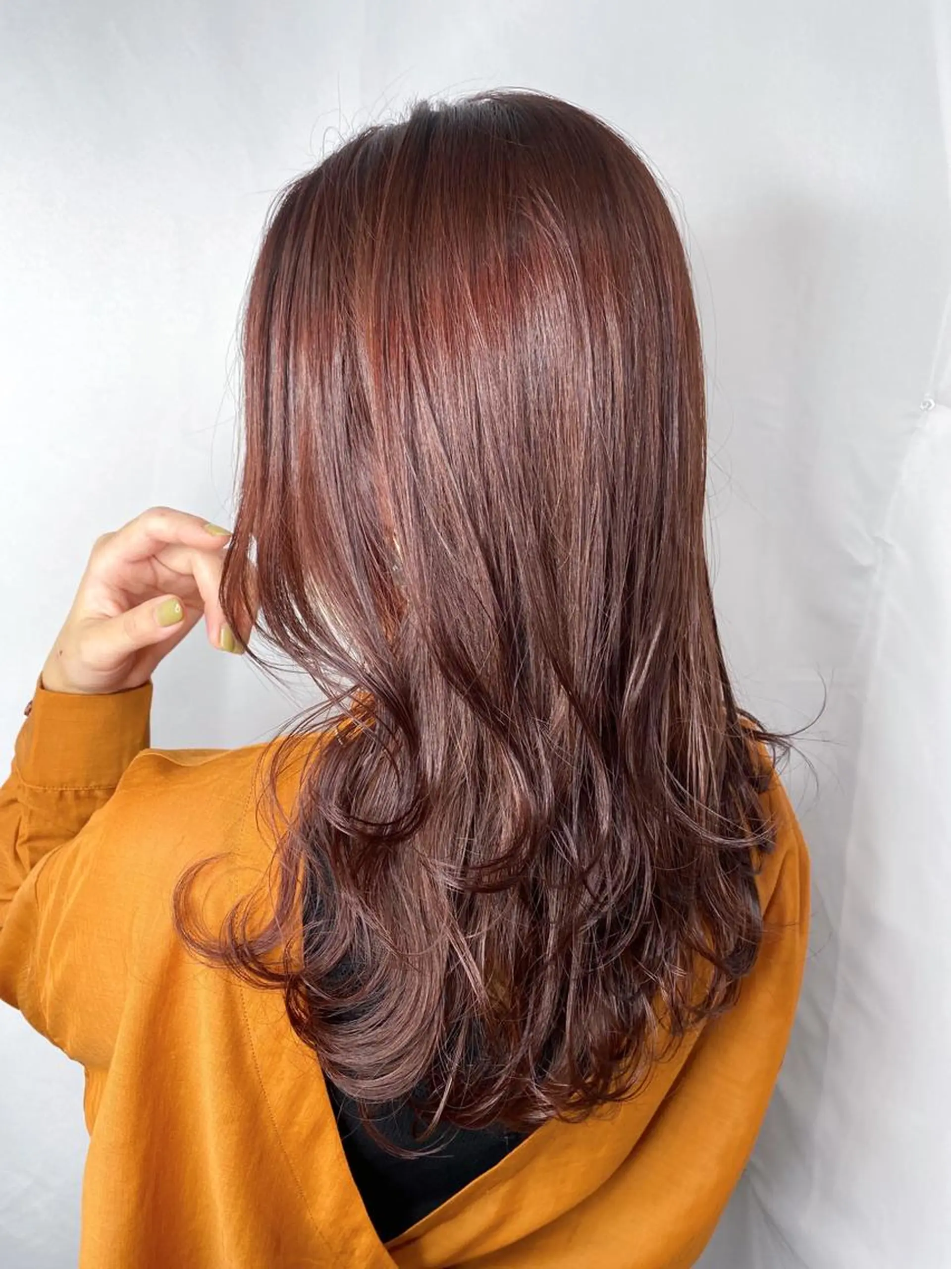 セミロング カラー カット ヘアカラー トリートメント 畑中 愛梨のヘアスタイル