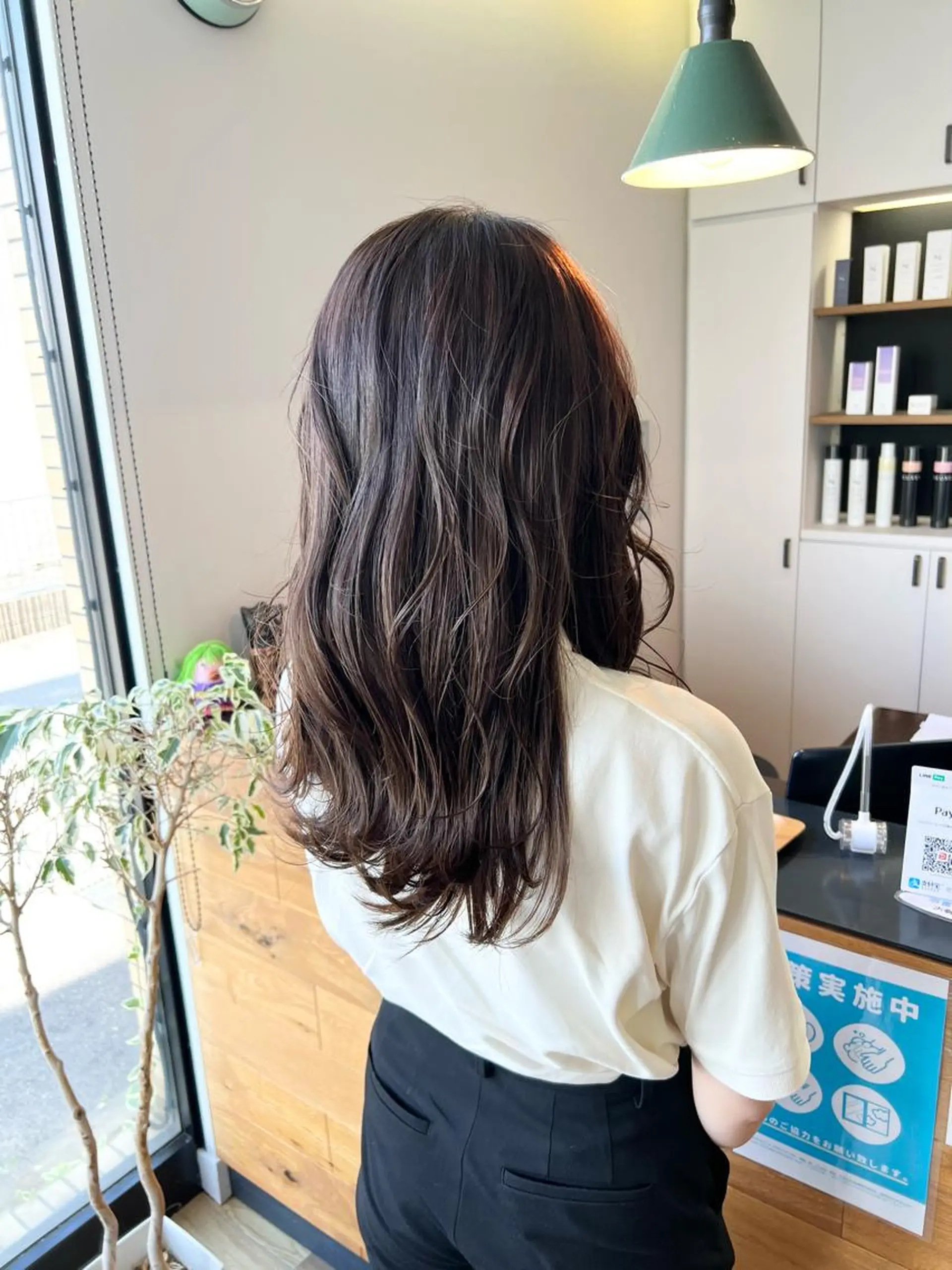 カラー グレージュ 堀 望美のヘアスタイル